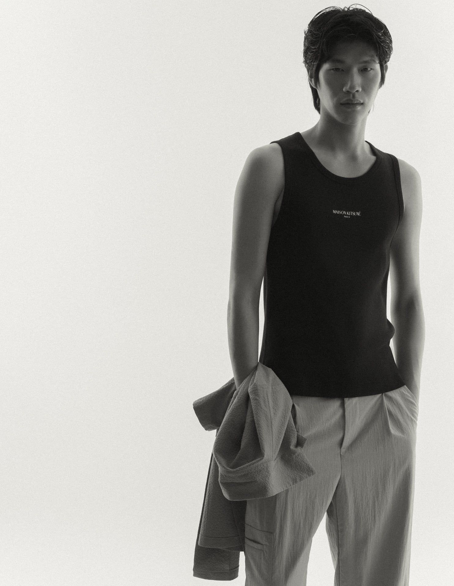 Áo tank top Maison Kitsune Paris dáng fitted