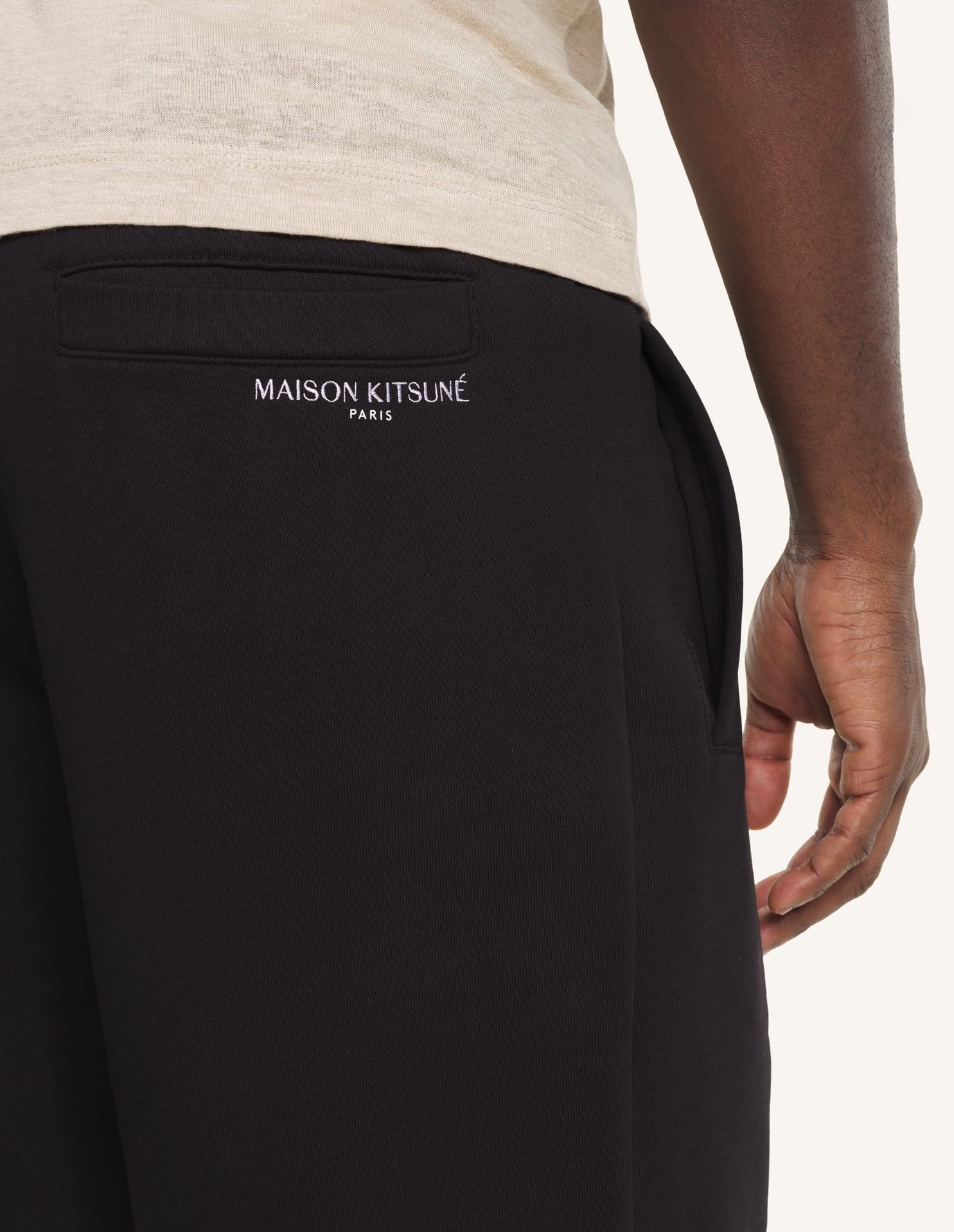 Maison Kitsuné - Quần short nam Maison Kitsune Paris dáng Oversize