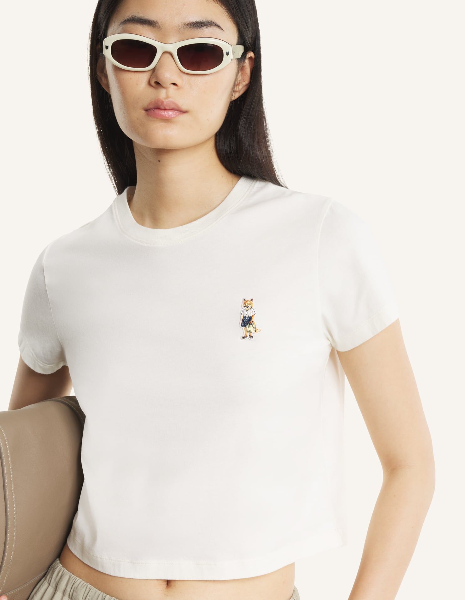 Áo thun nữ Dressed Fox dáng Baby Tee-shirt