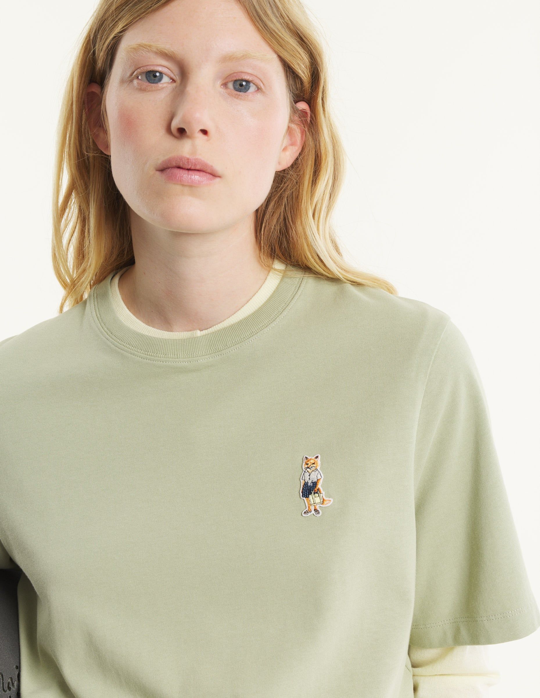 Maison Kitsuné - Áo thun nữ Dressed Fox dáng Comfort