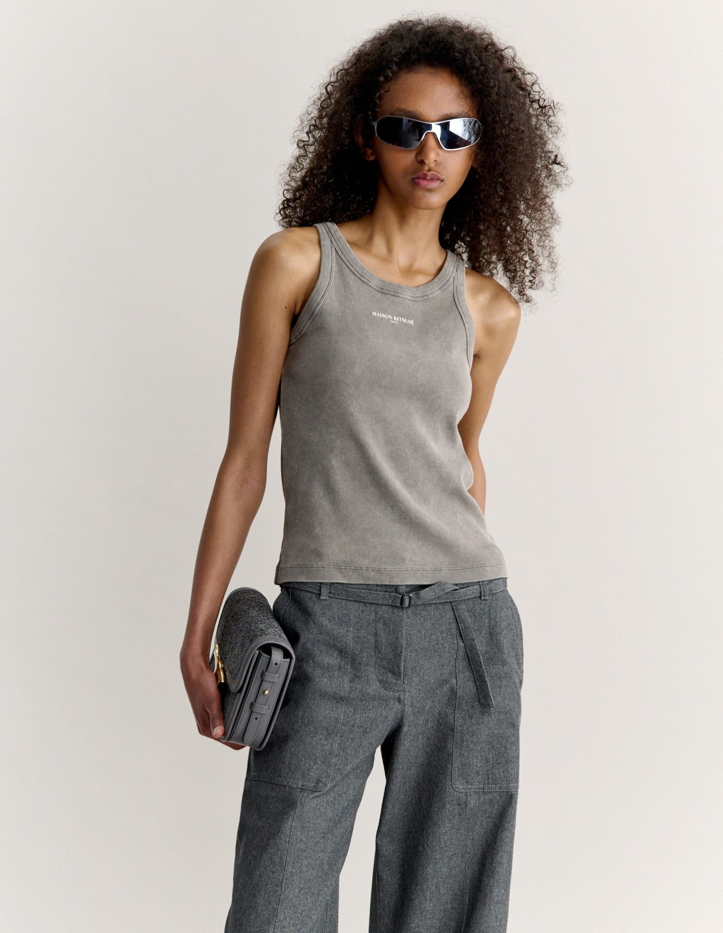 Áo tank top nữ Maison Kitsuné Paris dáng fitted