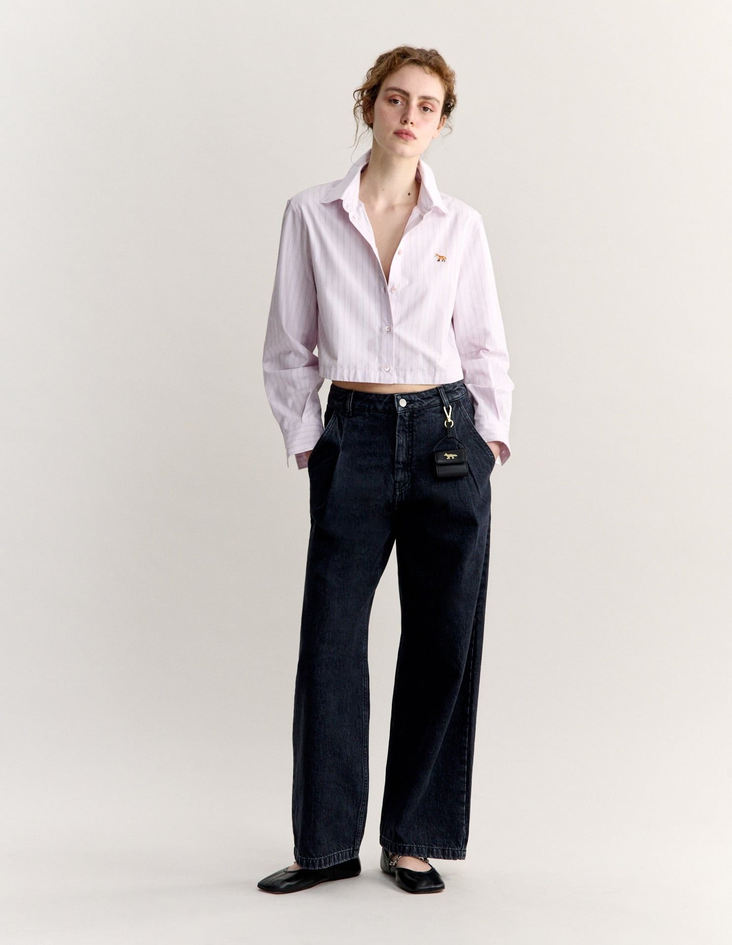 Quần jeans nữ xếp ly