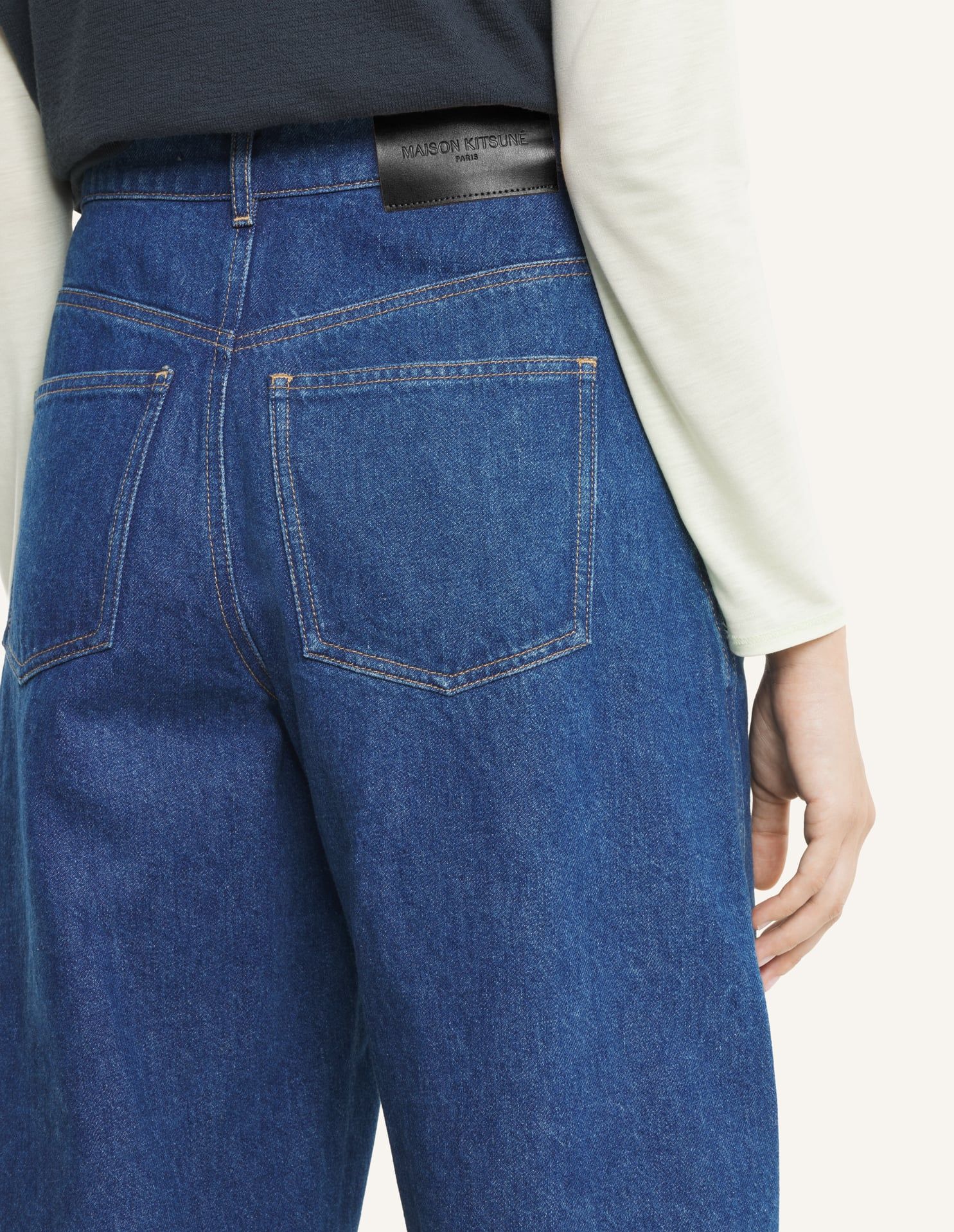 Maison Kitsuné - Quần Jeans nữ ống côn