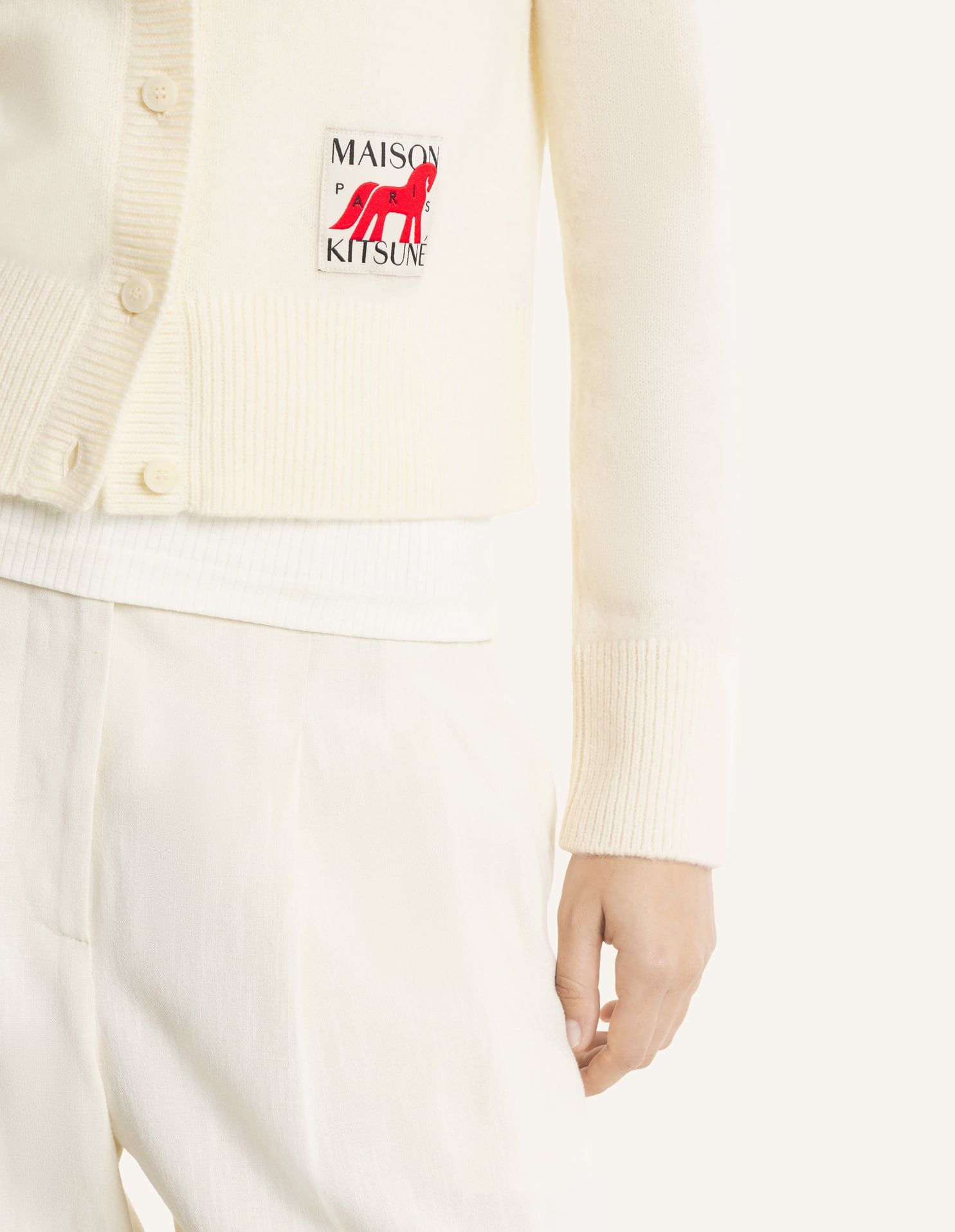 Maison Kitsuné - Áo cardigan nữ len lông cừu Tết Nguyên Đán dáng Fitted