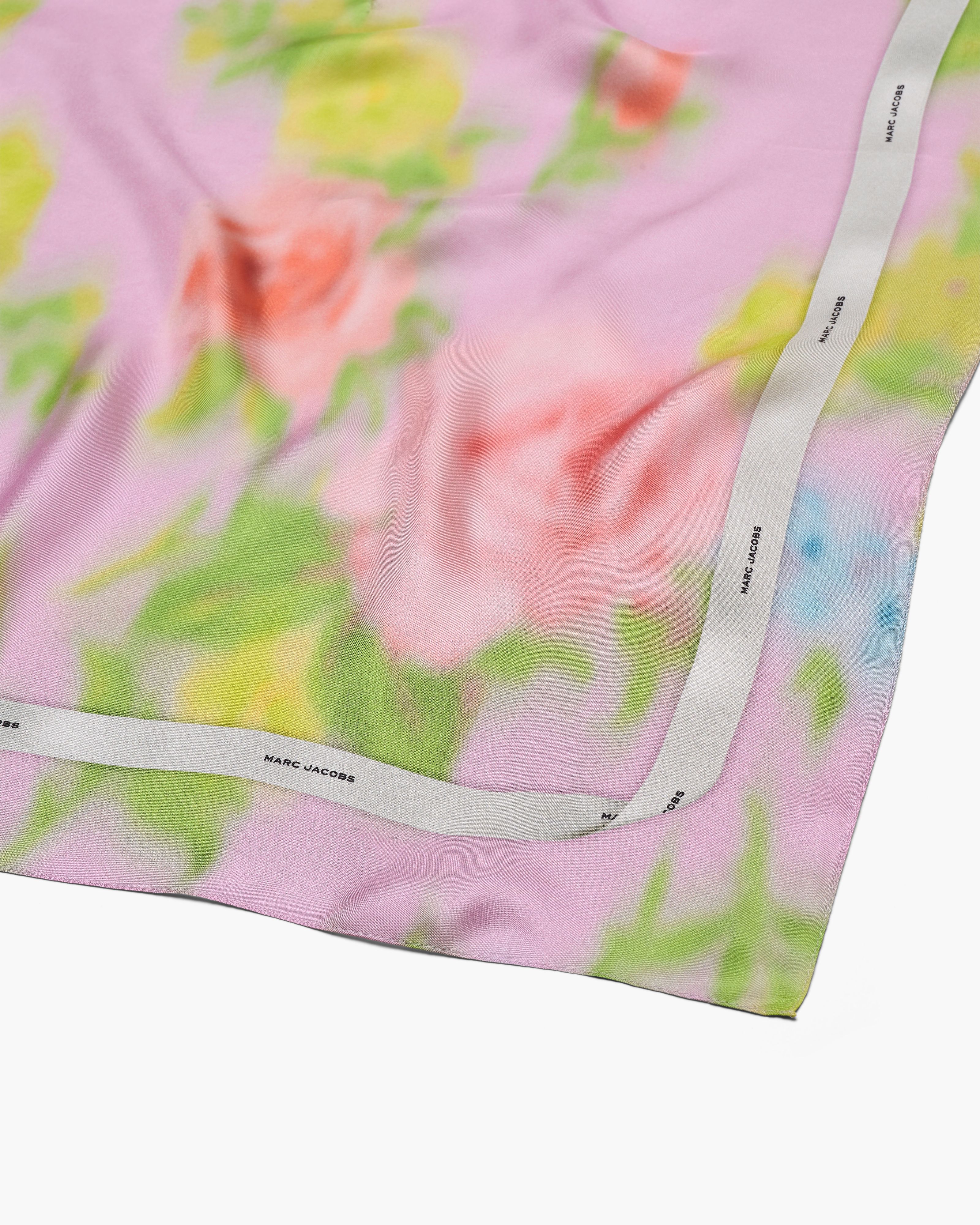 Marc Jacobs - Khăn lụa Blurred Floral