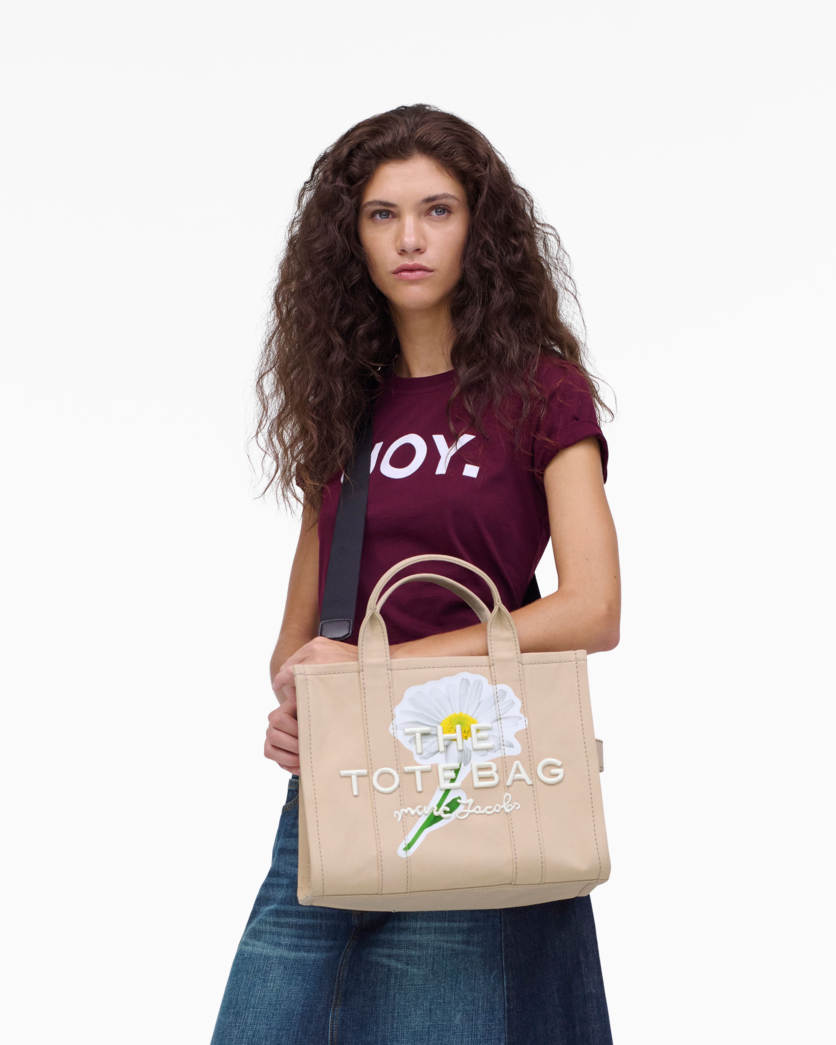 Marc Jacobs - Túi tote The Daisy Script Canvas Medium