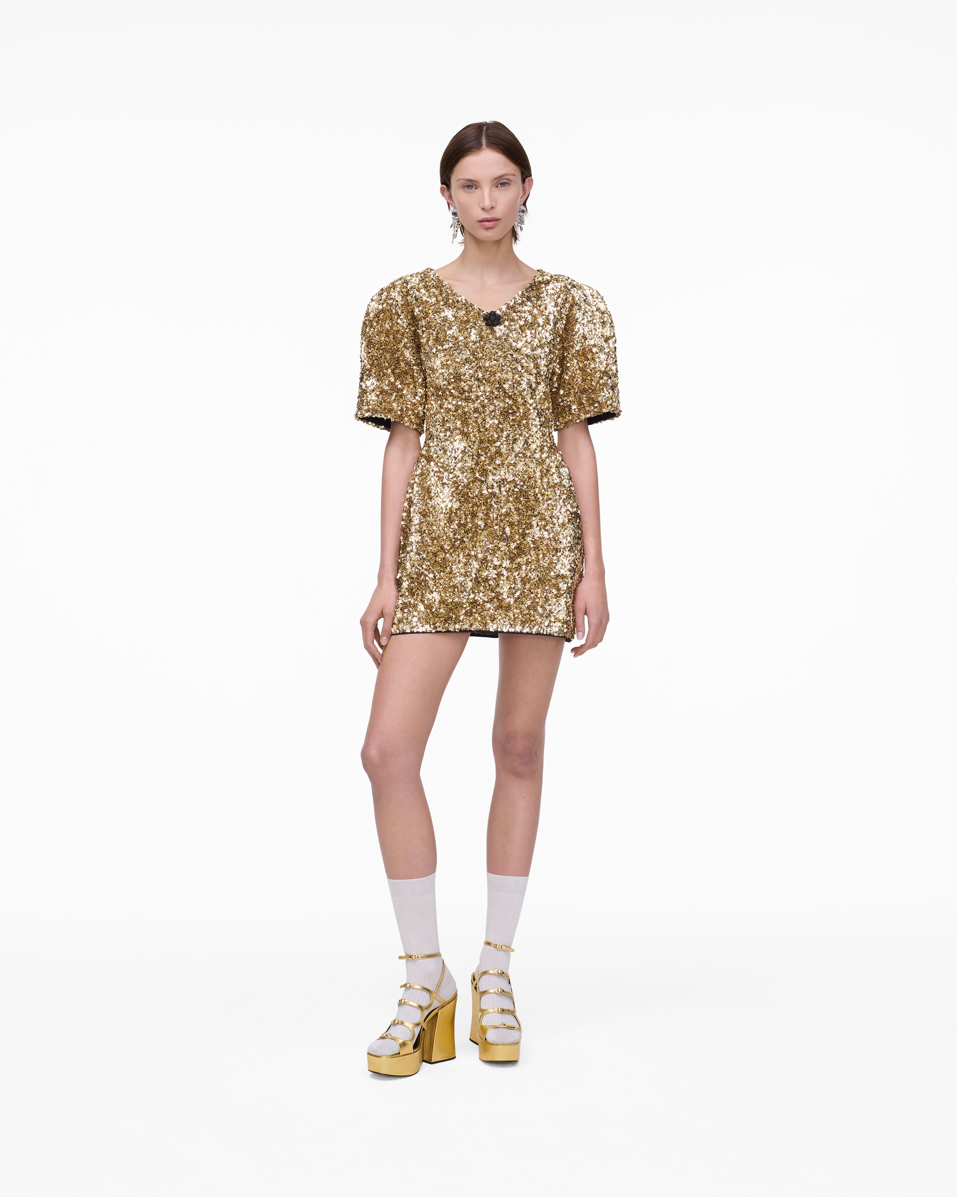 Đầm dệt kim cổ chữ V đính sequin