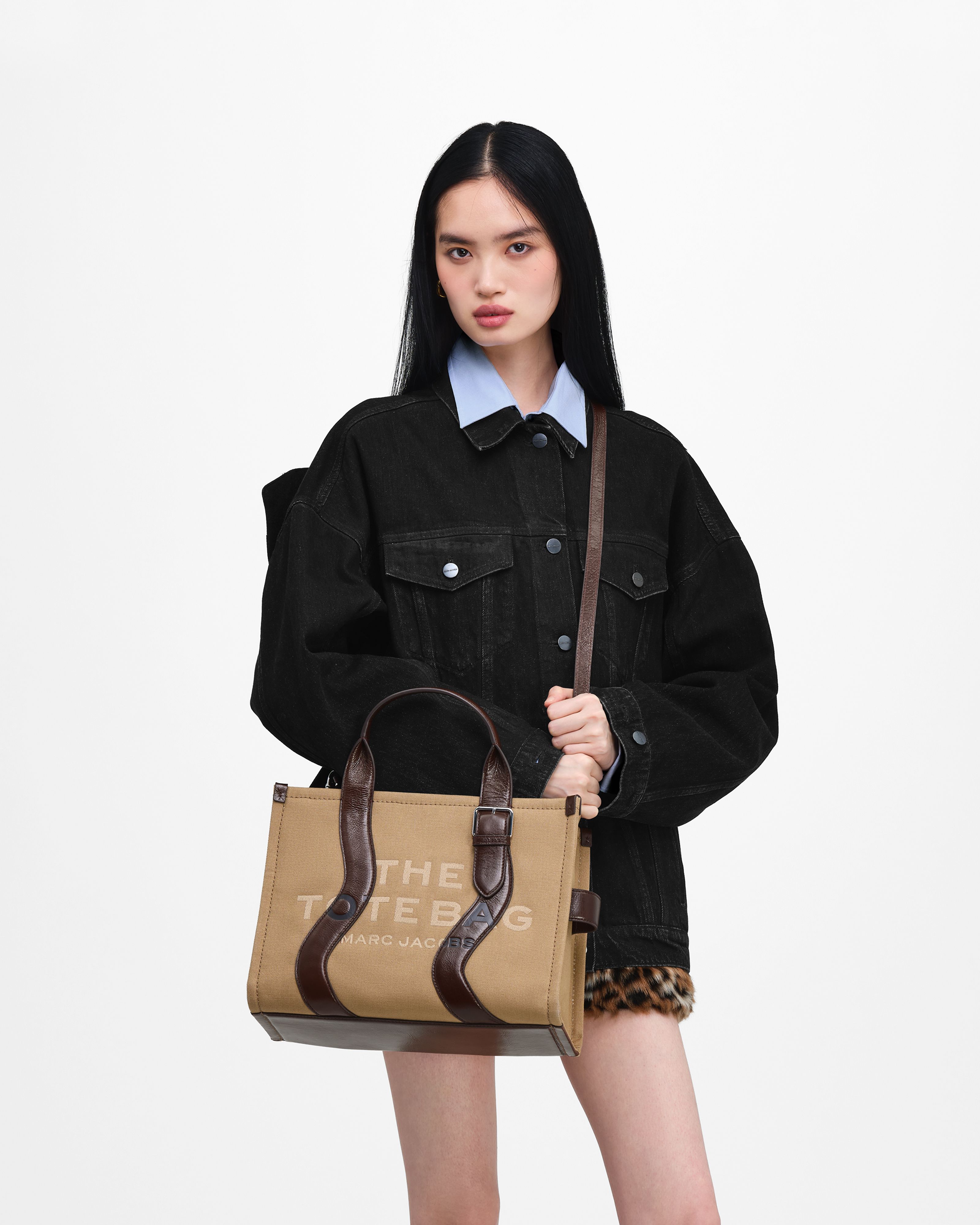 Túi tote The Wavy Canvas Medium