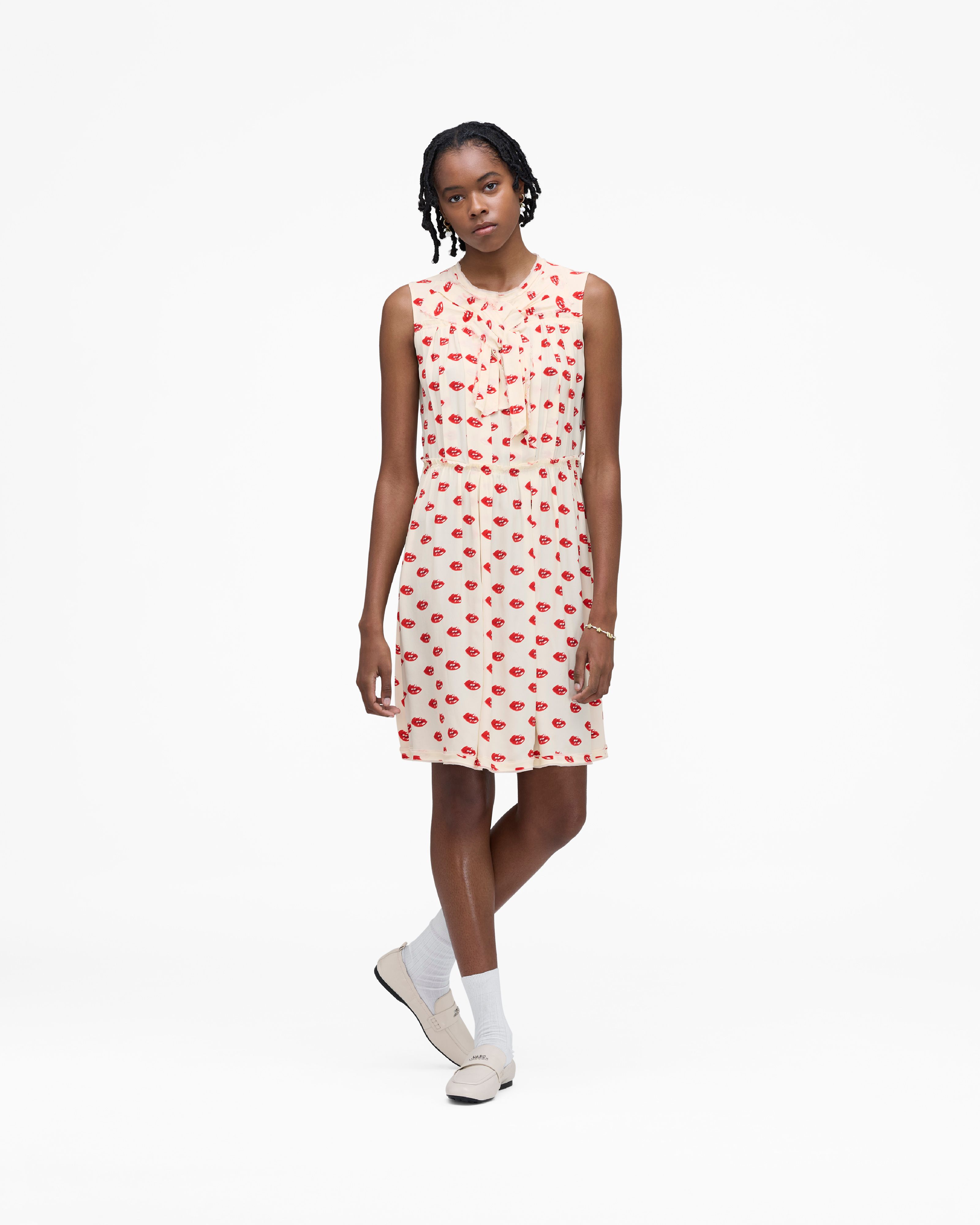 Váy Lips Pleated Midi