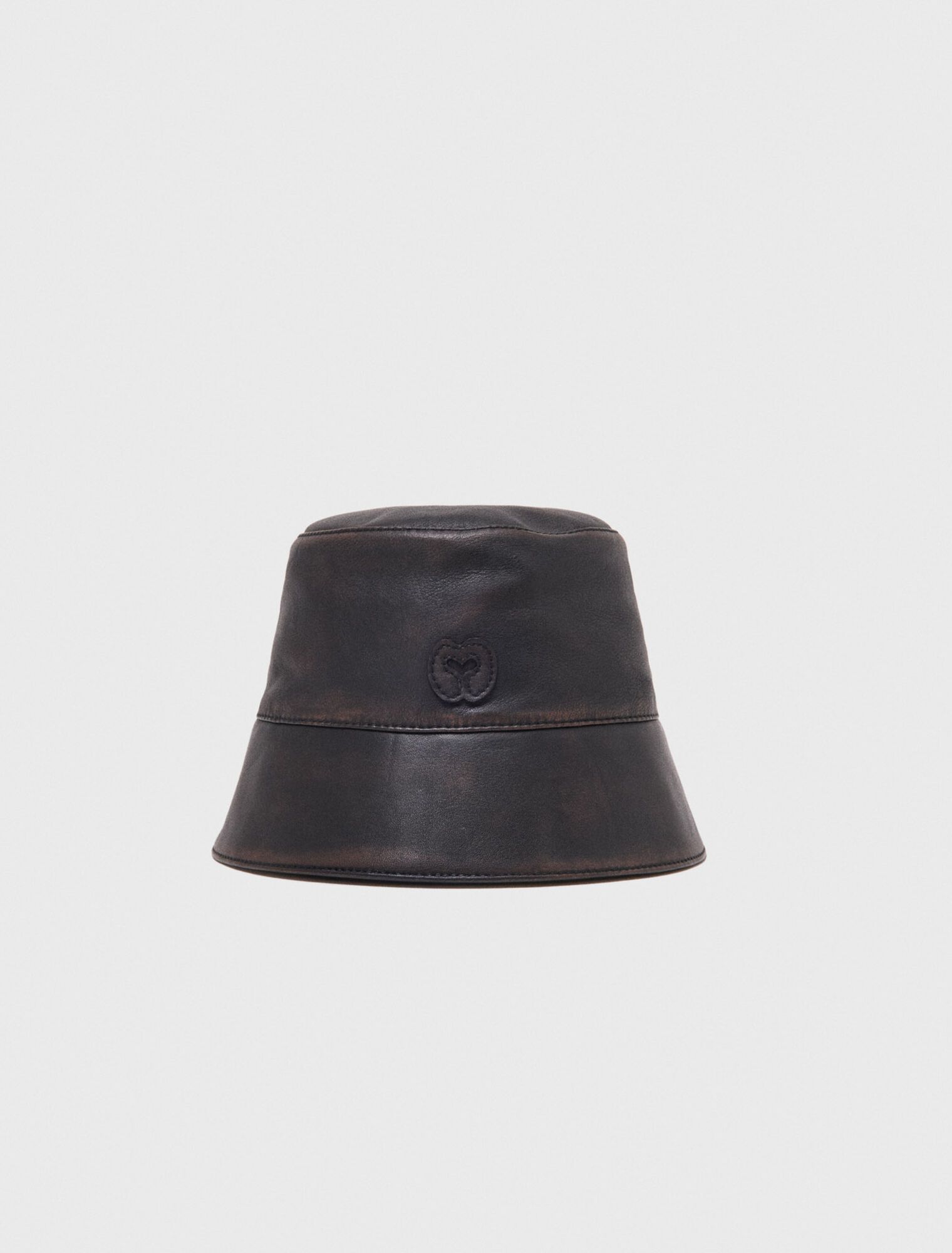 Mũ bucket da hiệu ứng distressed