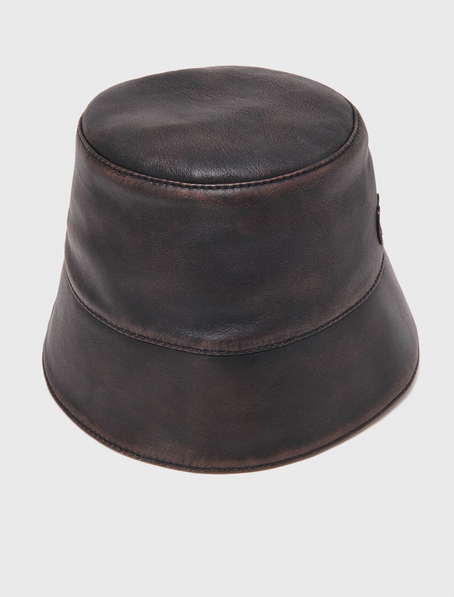 Mũ bucket da hiệu ứng distressed