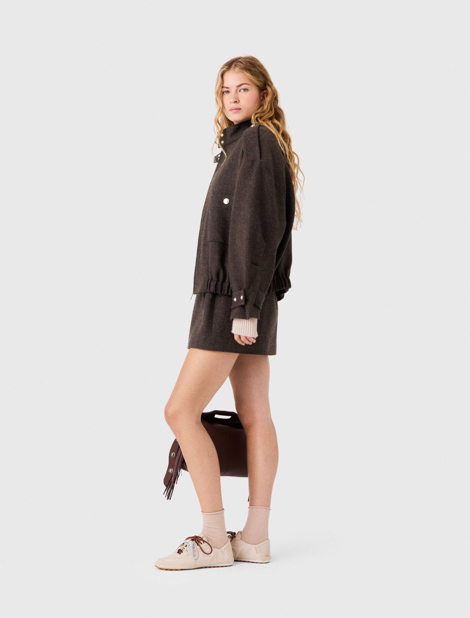 Áo khoác len dáng oversized