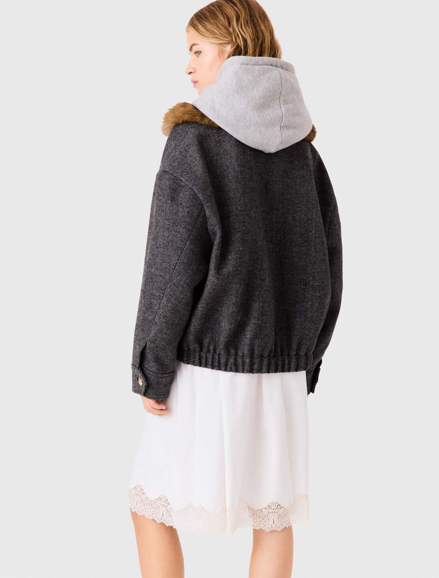 Áo khoác vải xương cá dáng oversized