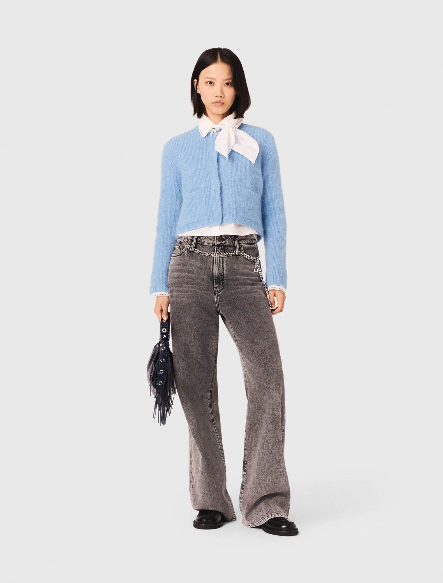 Áo len cardigan đính nơ đính đá quý