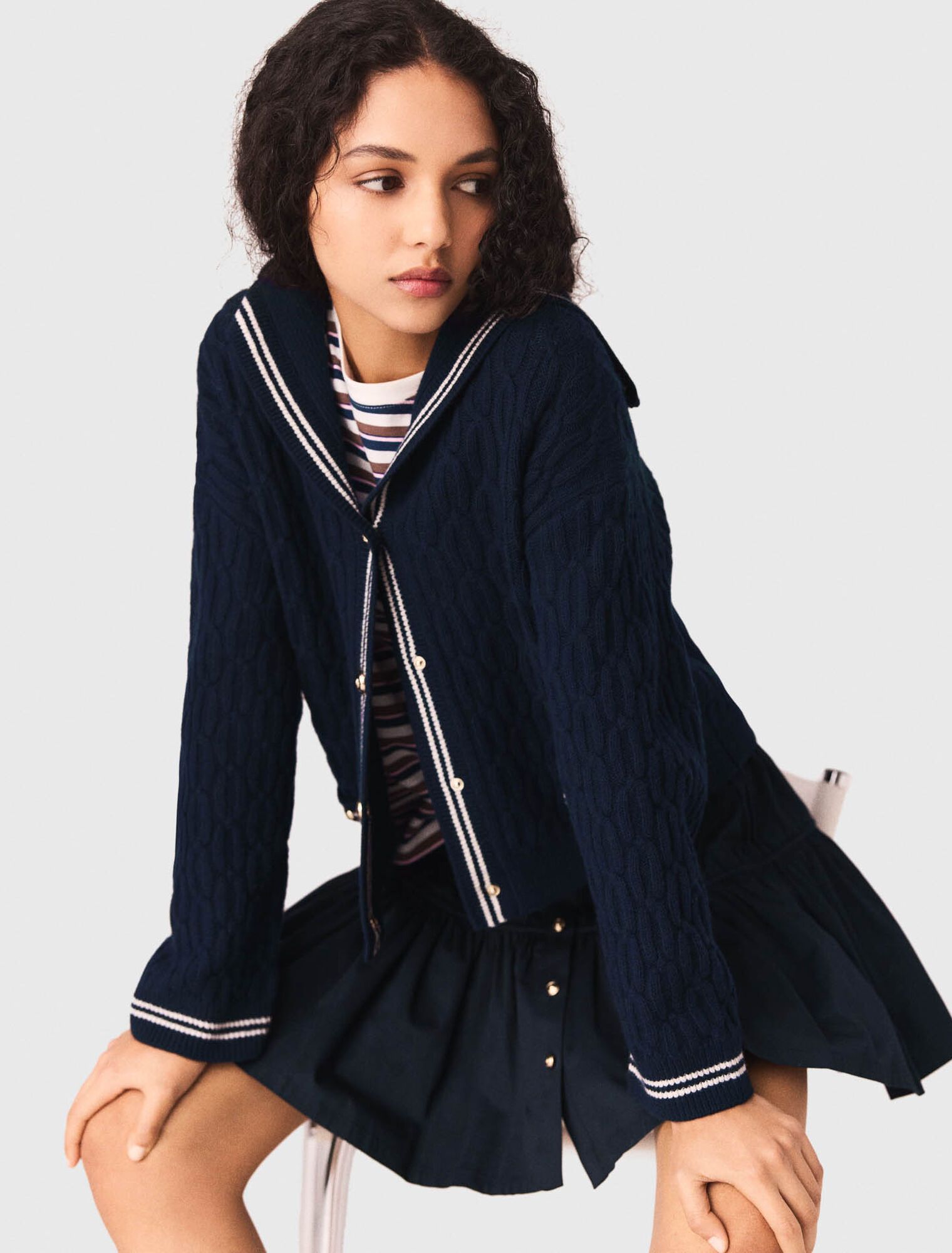 Maje - Áo len cardigan dệt kim cổ thuyền