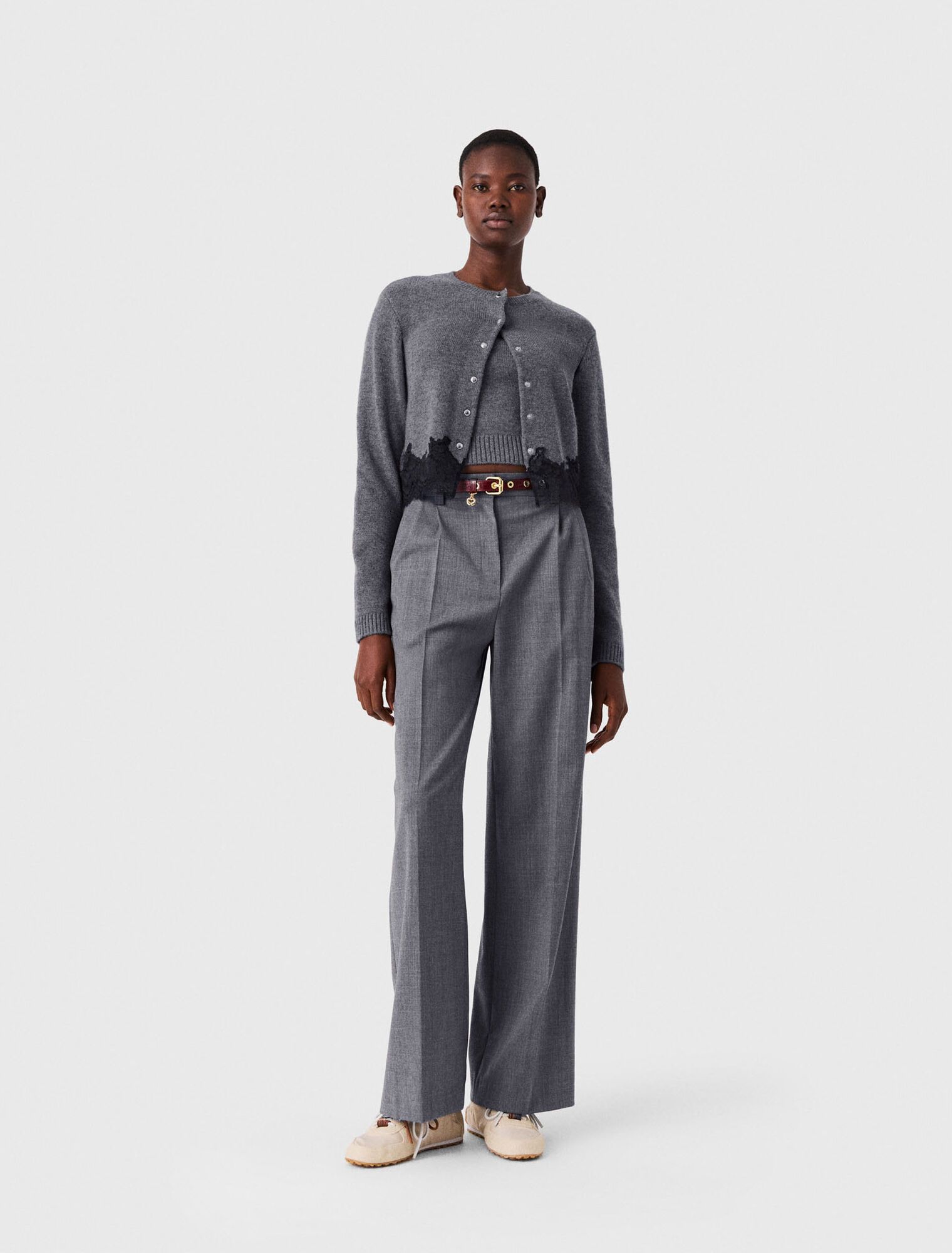 Bộ twinset viền ren