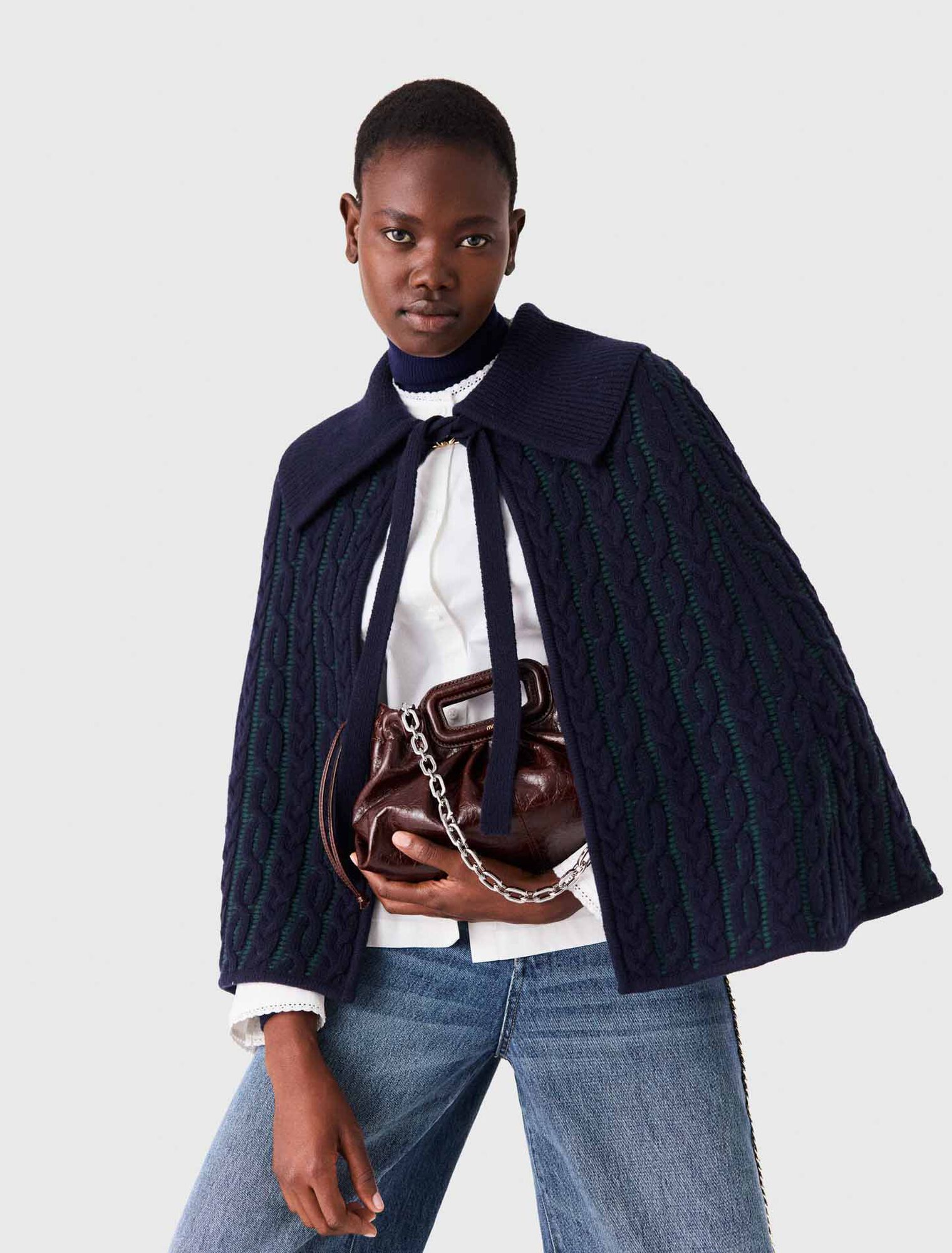 Áo cardigan cape dáng crop