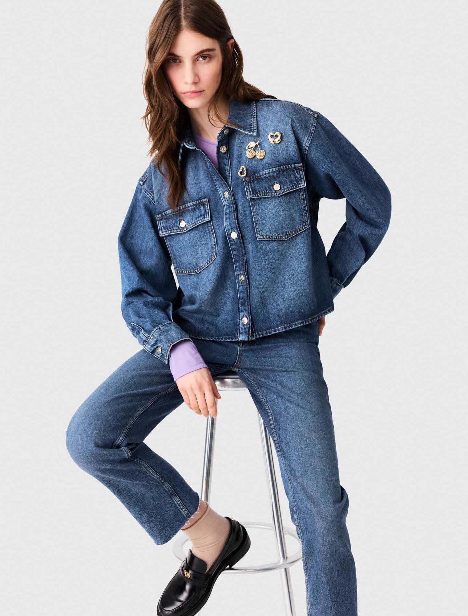 Maje - Áo sơ mi denim đính brooch