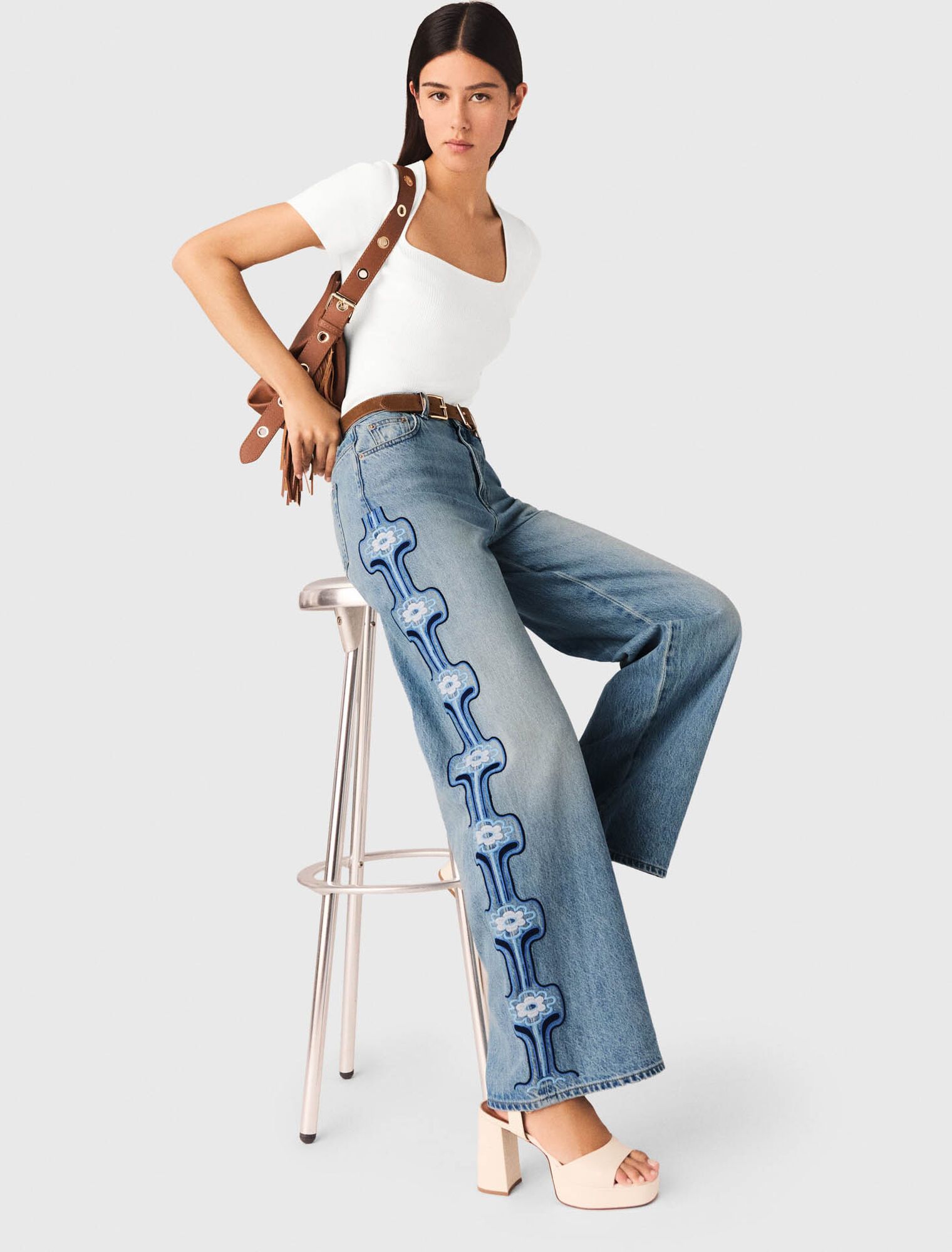 Maje - Quần jeans ống rộng thêu hoa
