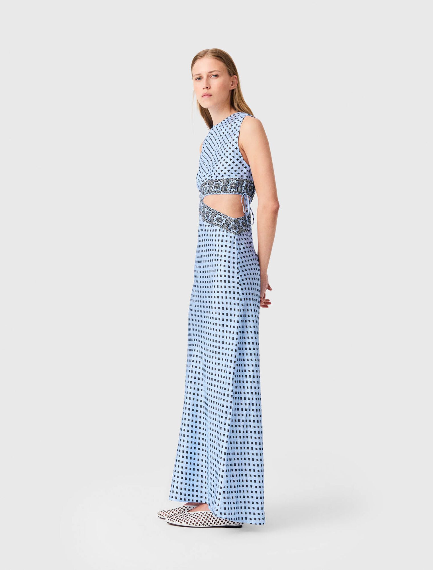 Đầm dài lụa cut-out họa tiết