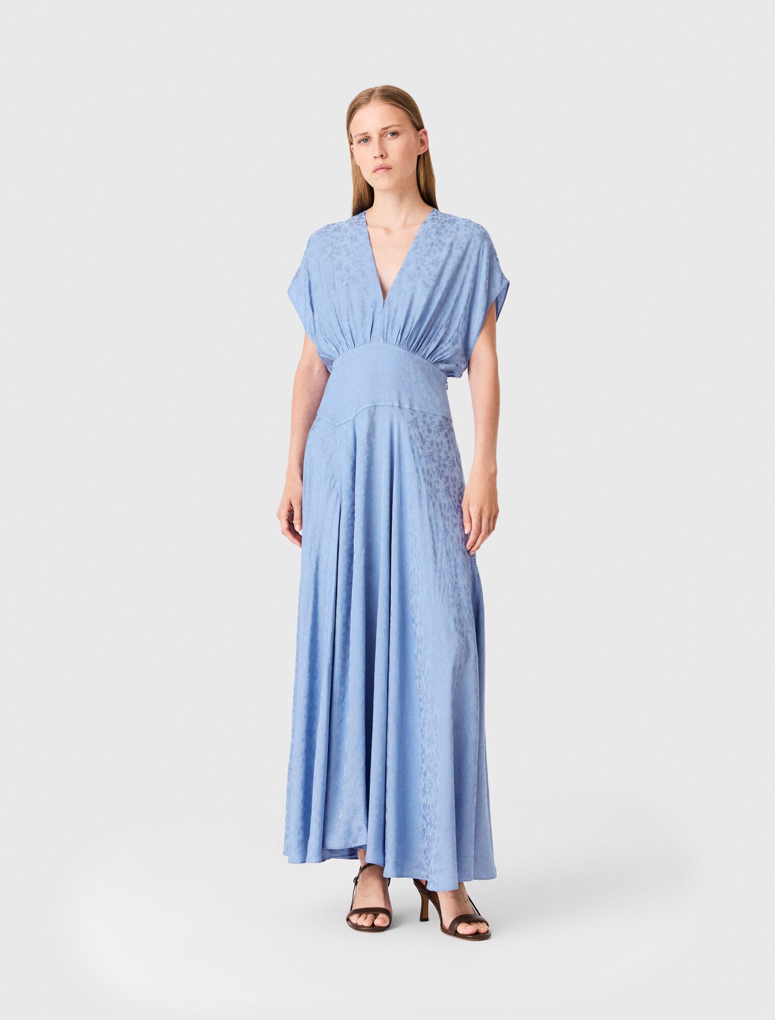 Đầm dài vải satin