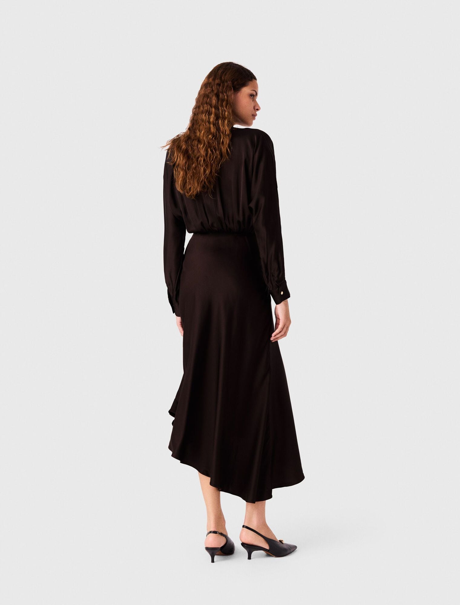 Đầm midi satin bất đối xứng