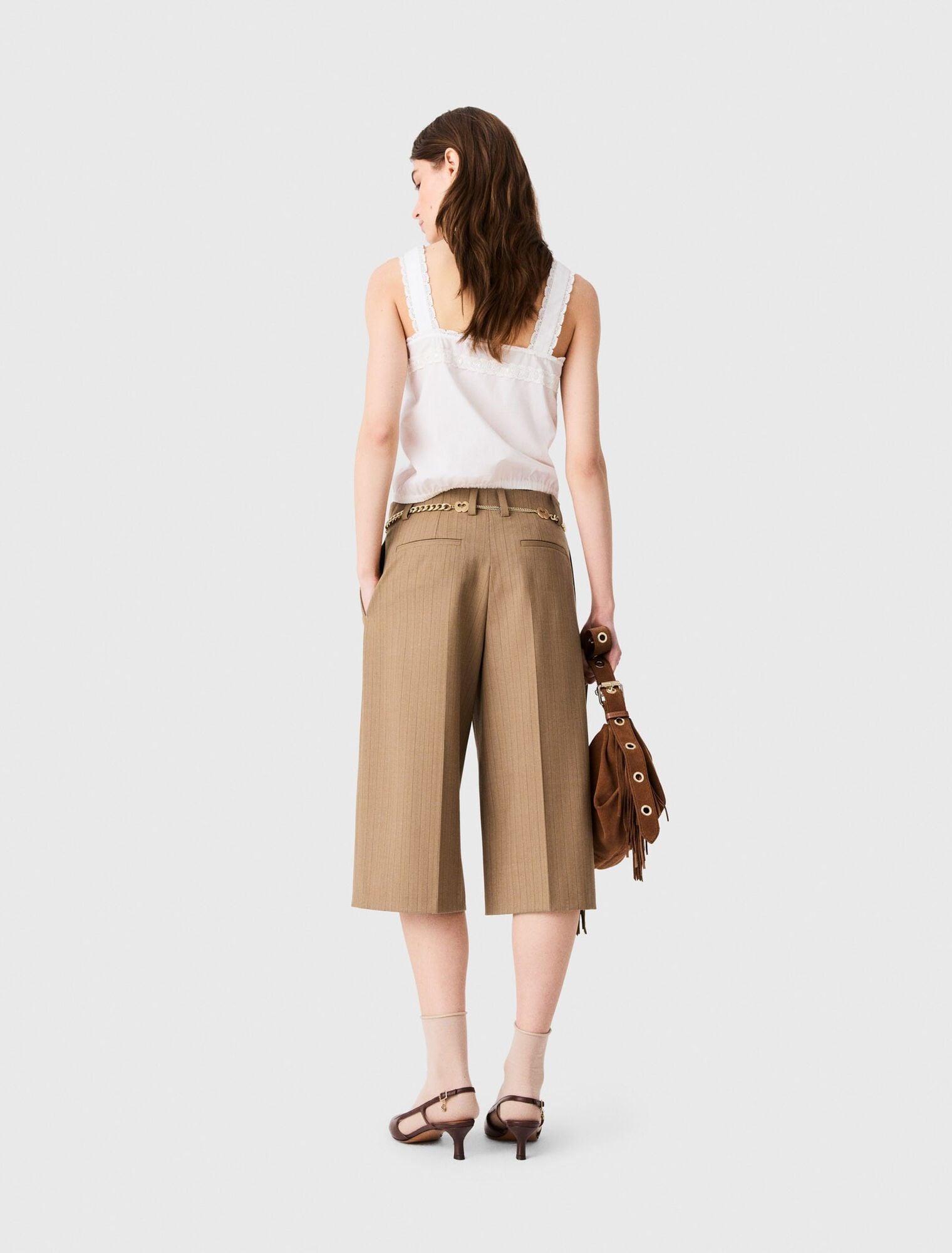 Quần Bermuda len xếp ly