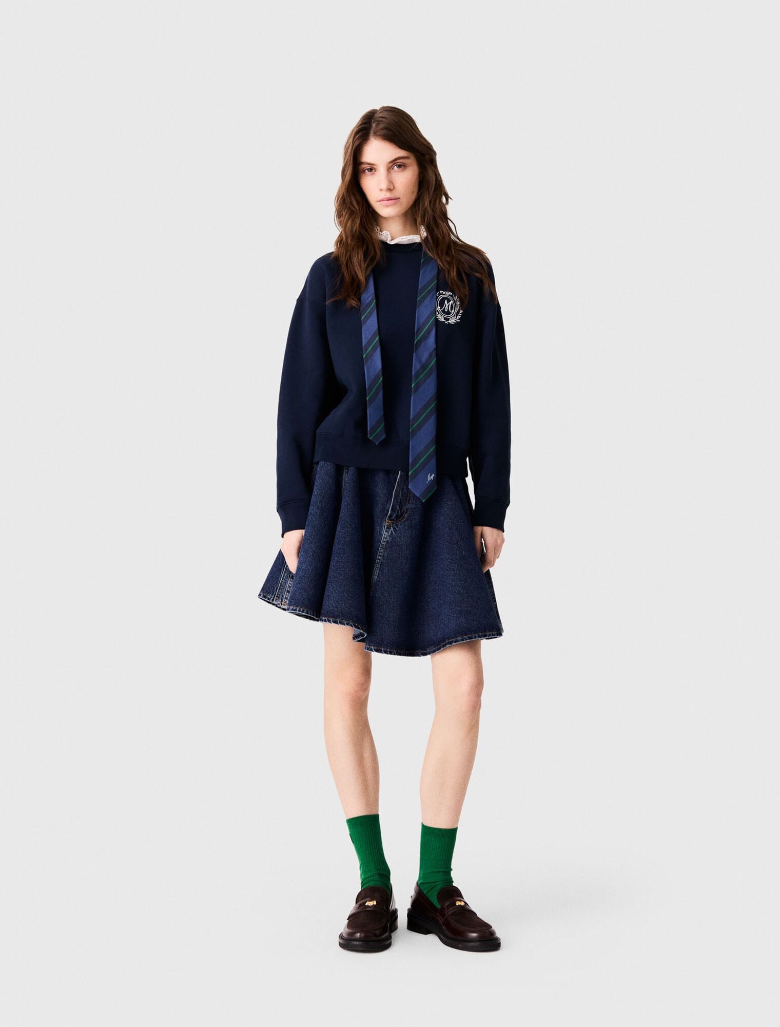 Áo nỉ chi tiết vải poplin