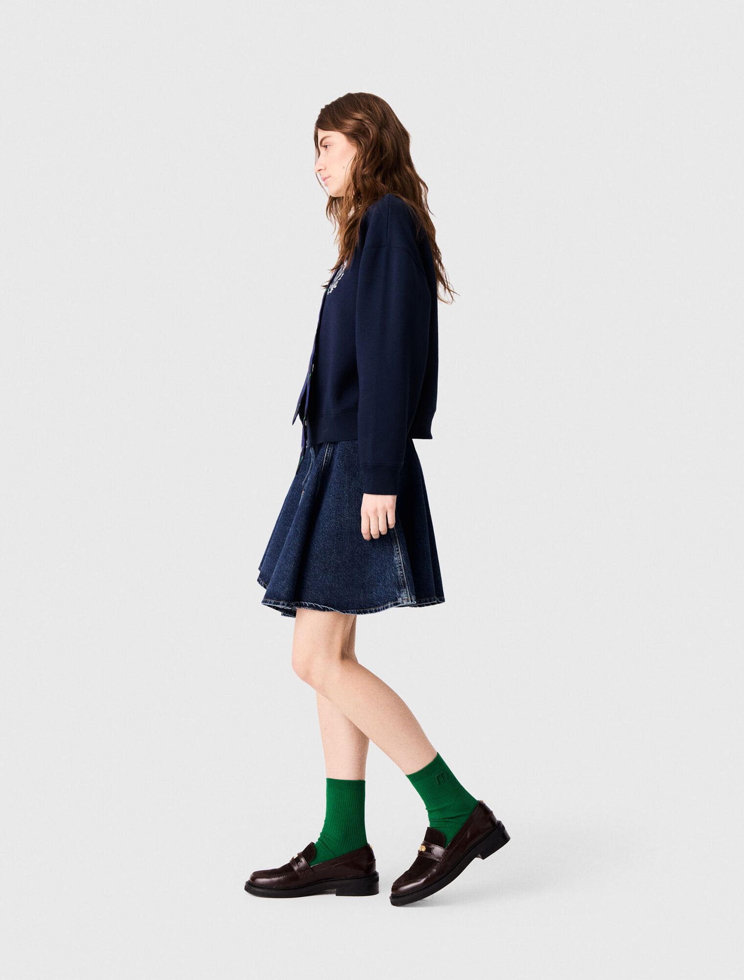 Áo nỉ chi tiết vải poplin