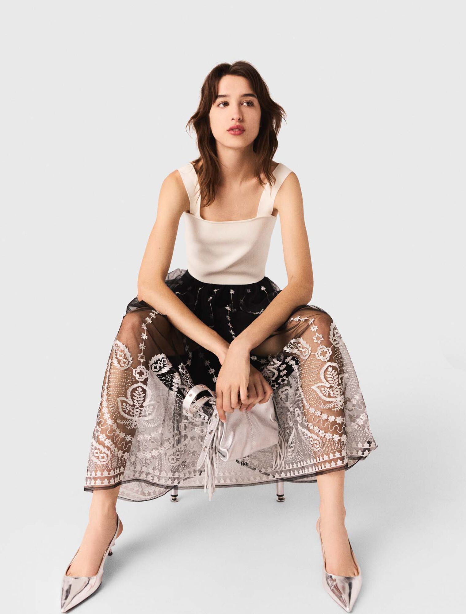 Áo hai dây croptop dệt kim