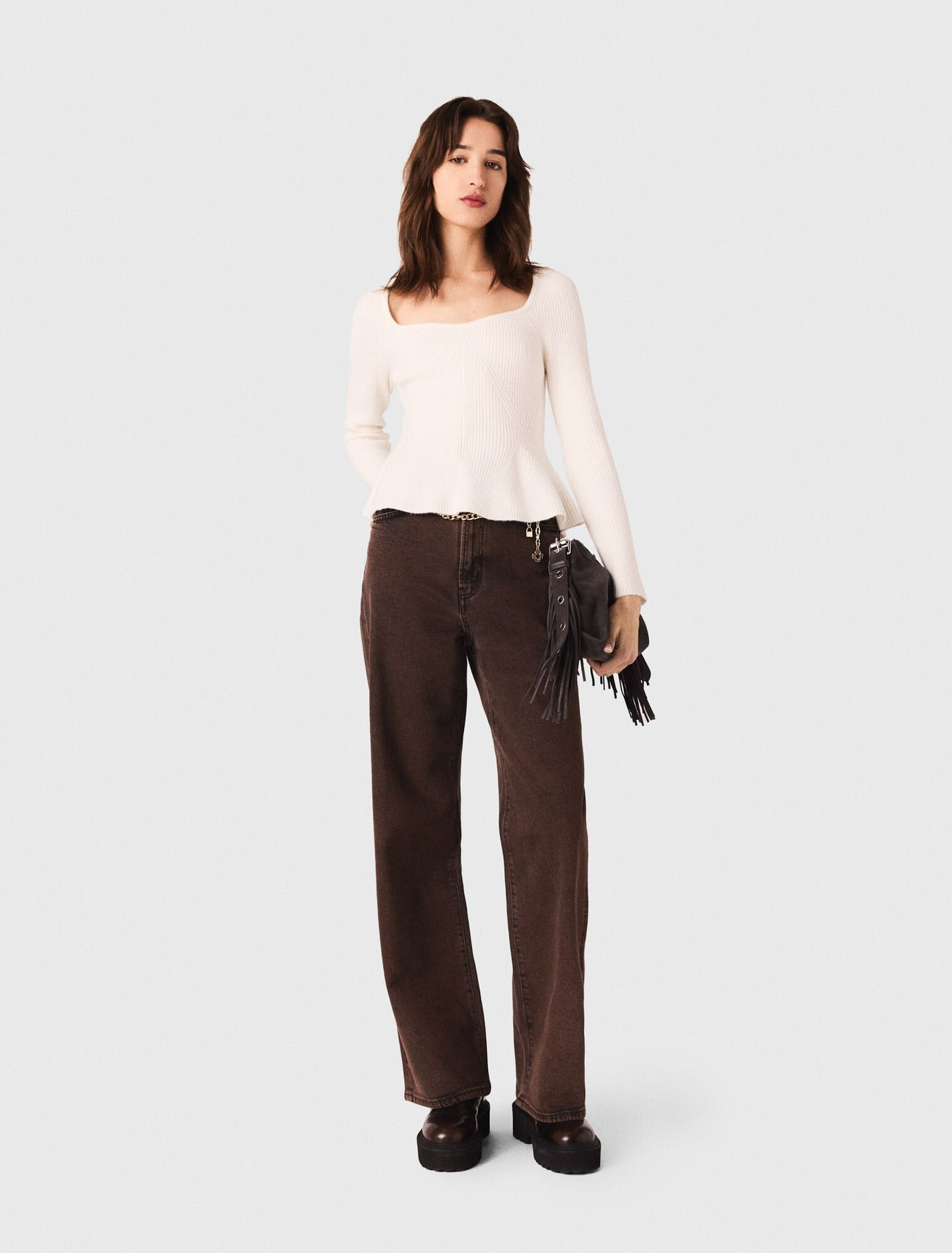 Maje - Quần jeans ống loe kèm dây xích