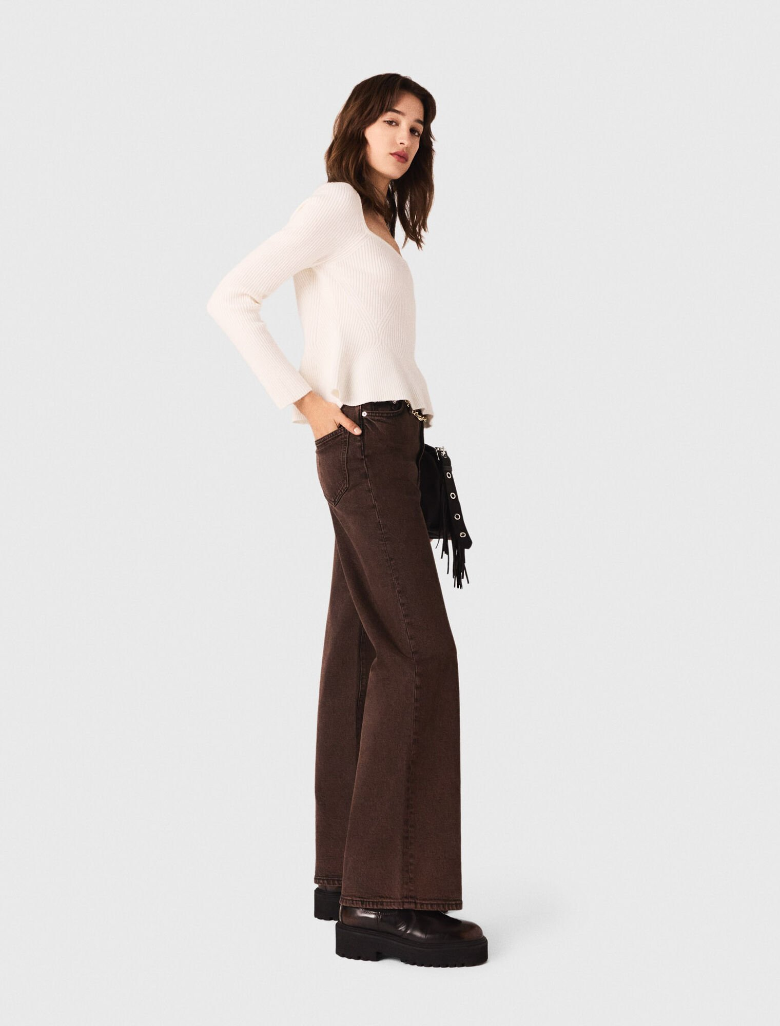 Maje - Quần jeans ống loe kèm dây xích