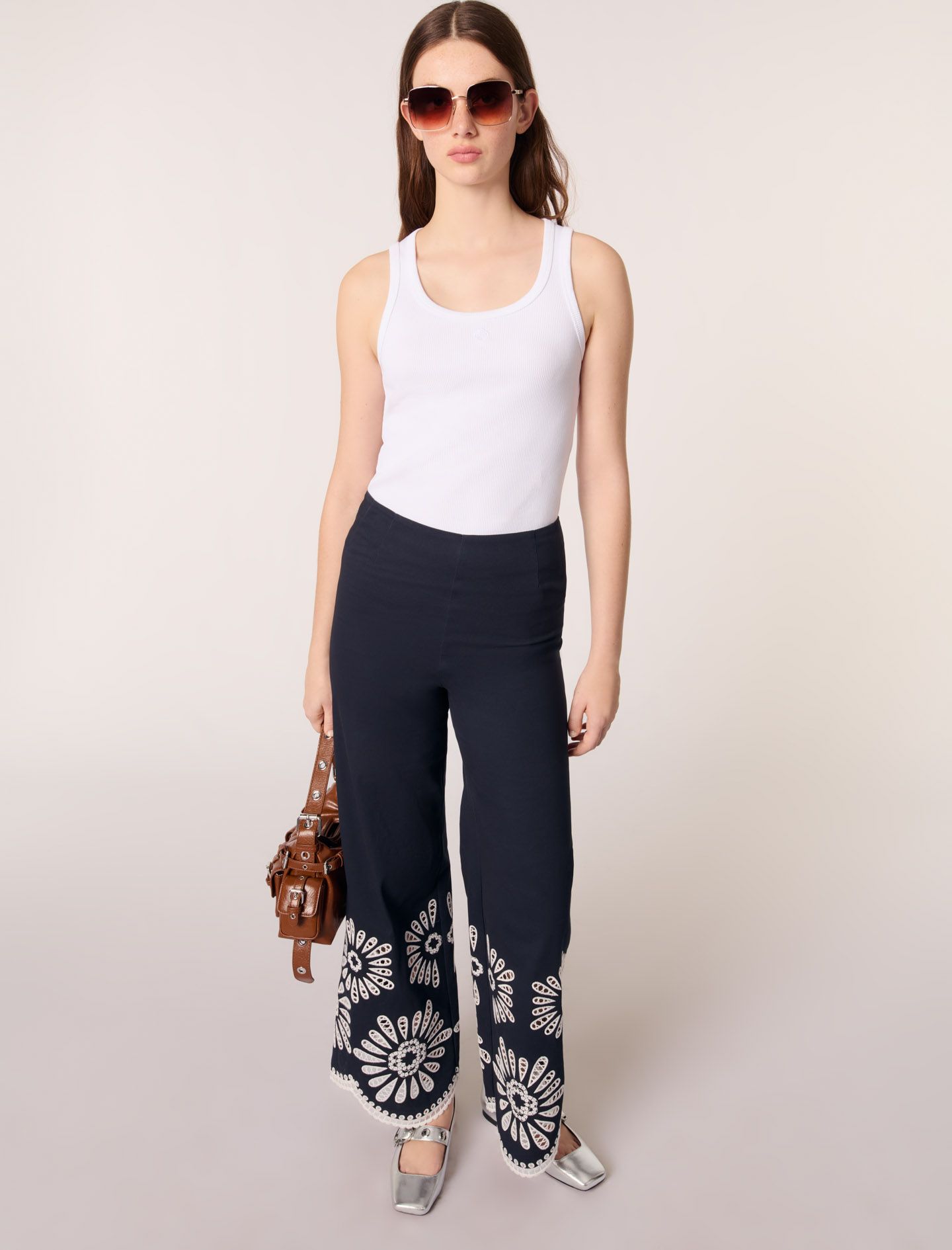 Quần dài suông thêu crochet