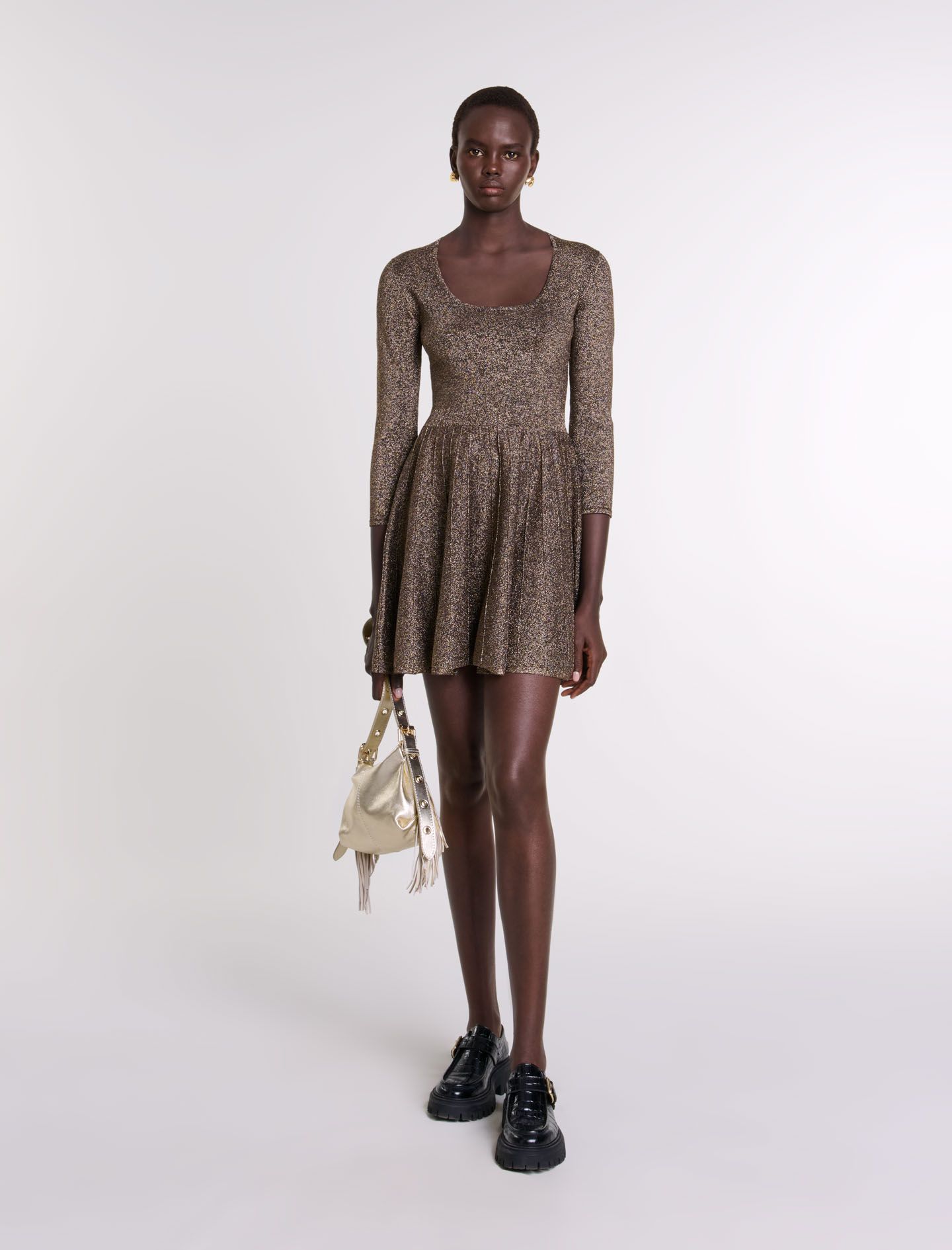 Maje - Đầm ngắn dệt kim cổ vuông sequin