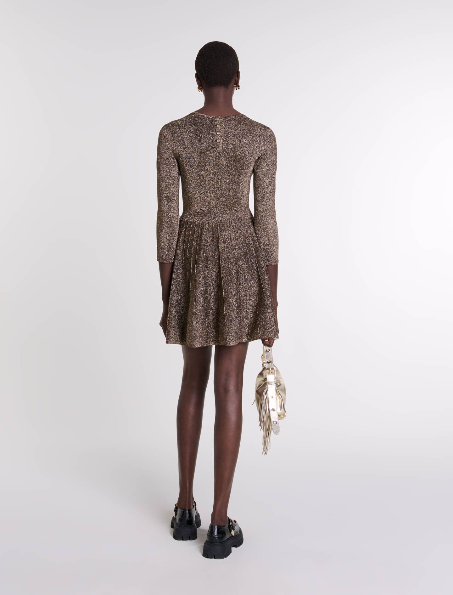 Maje - Đầm ngắn dệt kim cổ vuông sequin