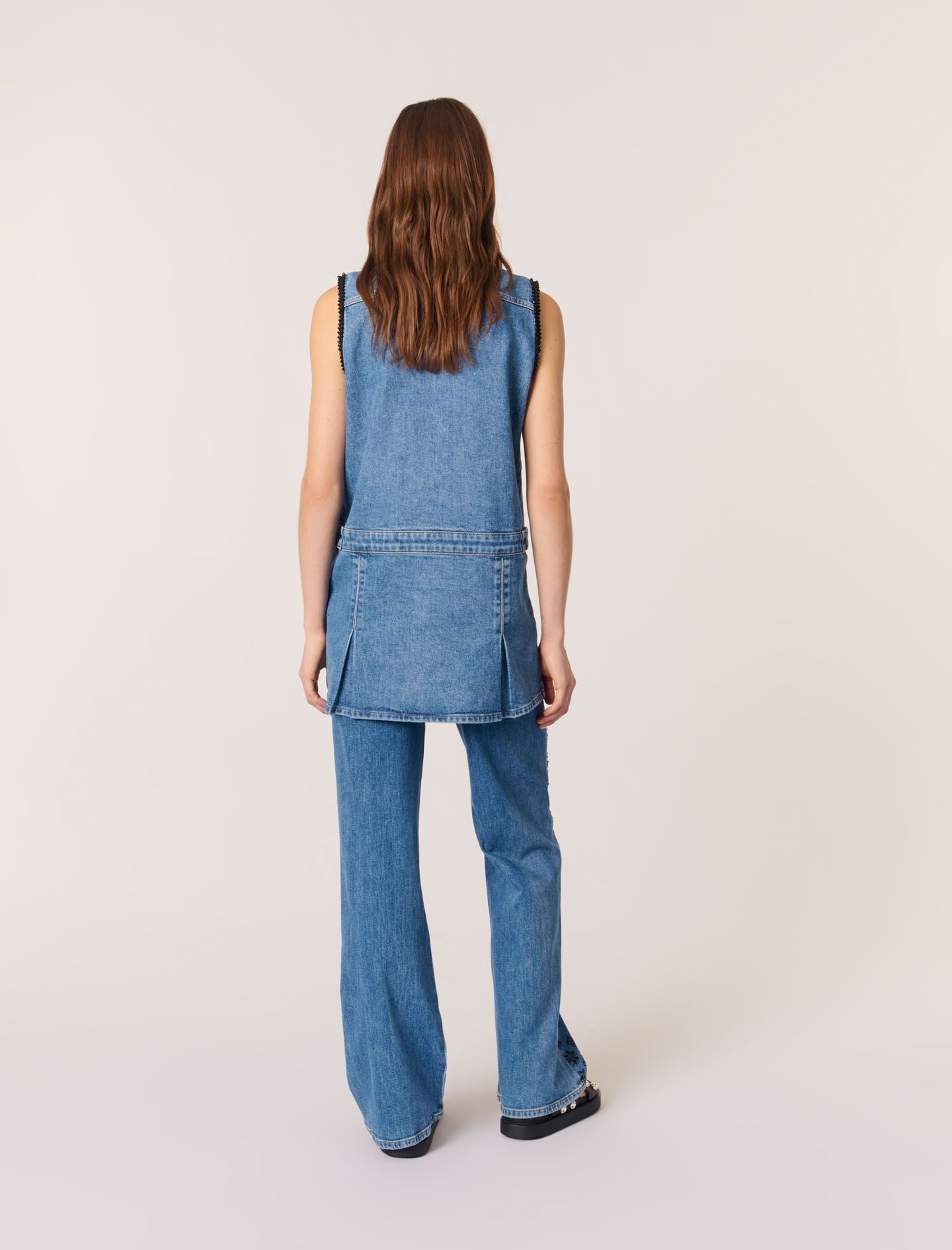 Đầm ngắn denim viền ren