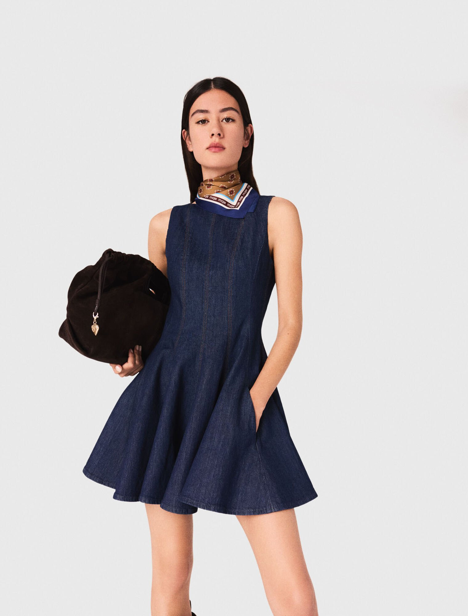 Maje - Đầm denim ngắn bèo nhún