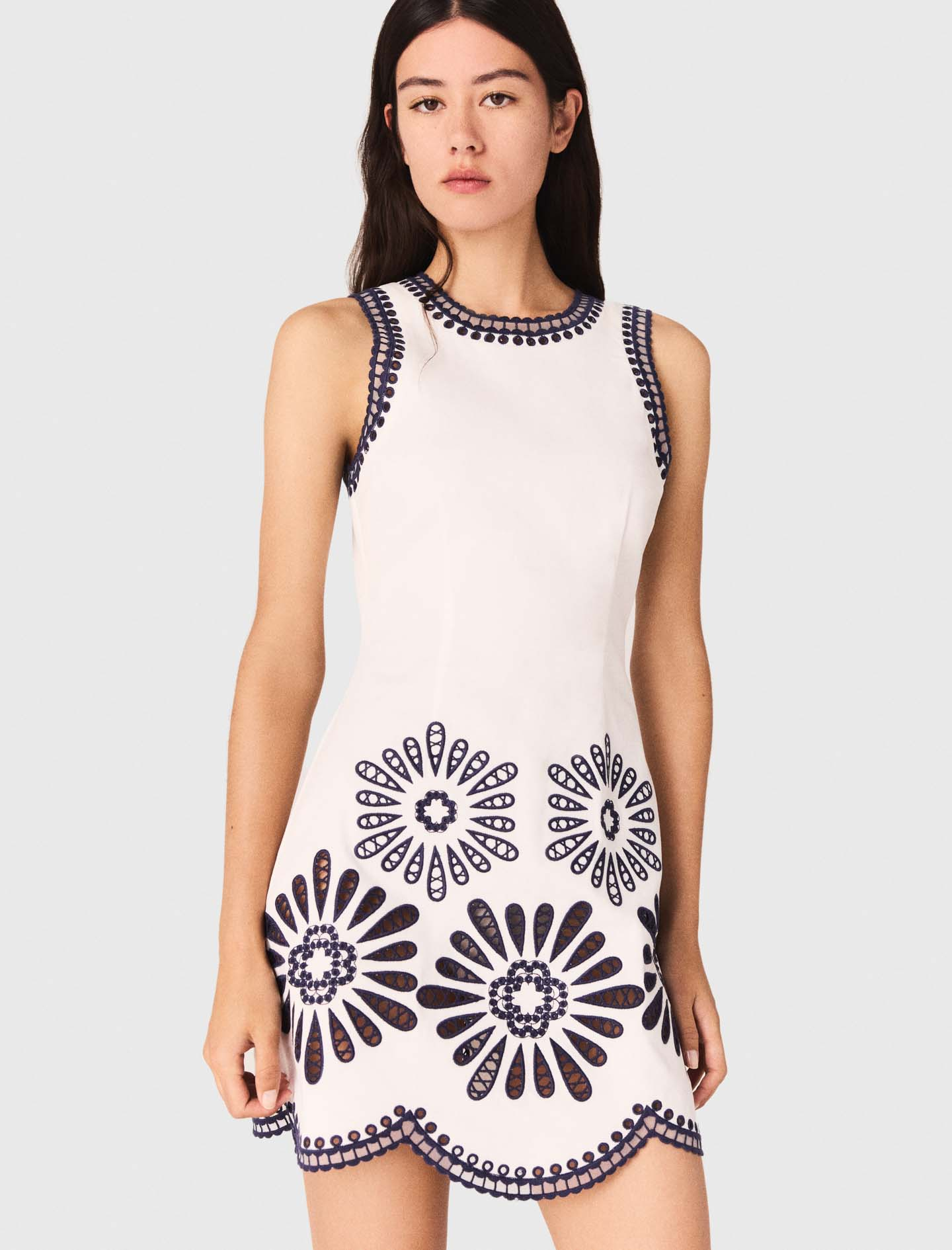 Maje - Đầm ngắn crochet màu Trắng/Navy