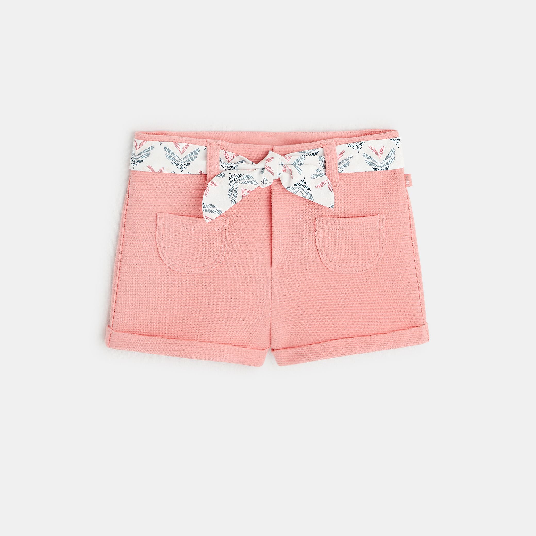 Quần short có đai hoa