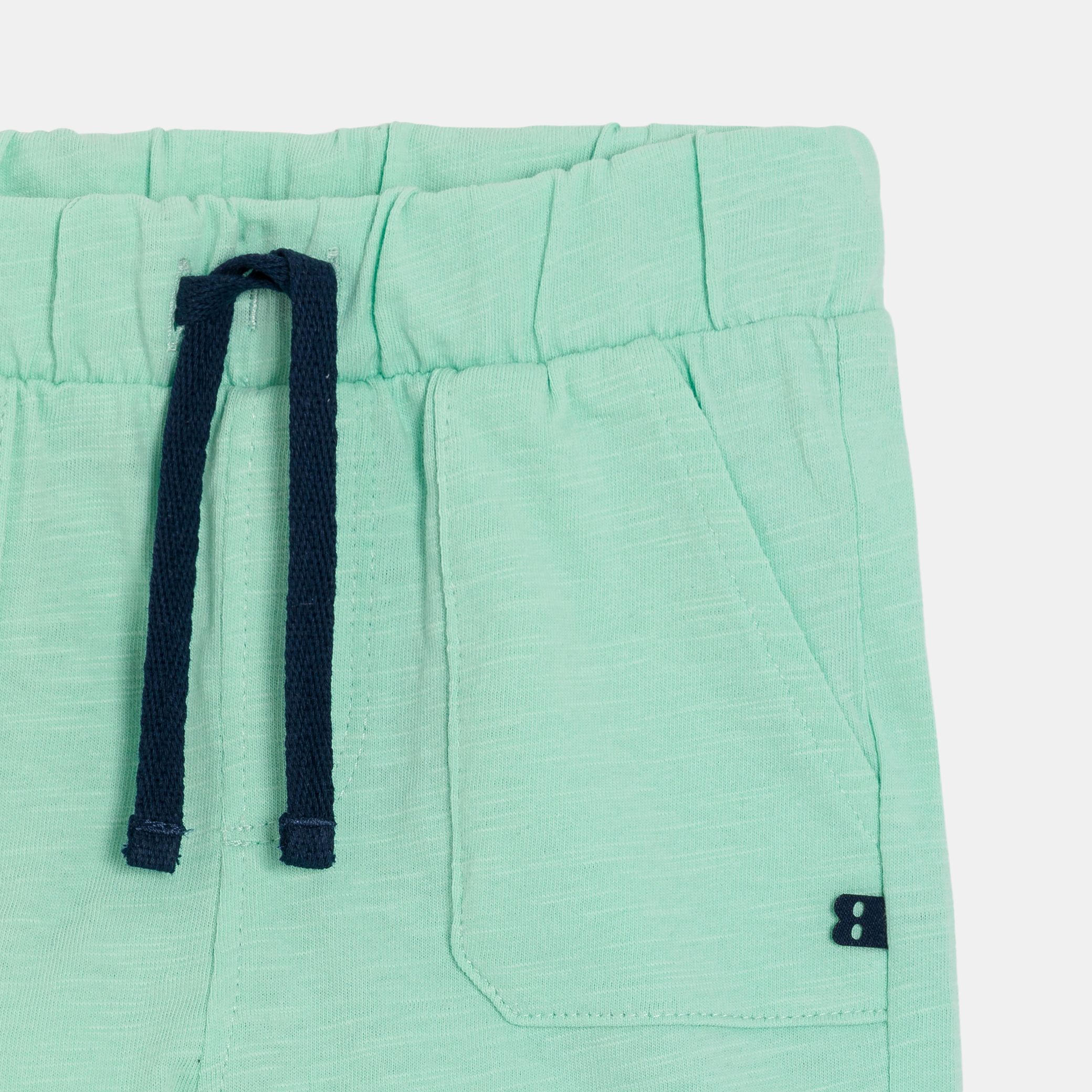 Quần short cạp thun