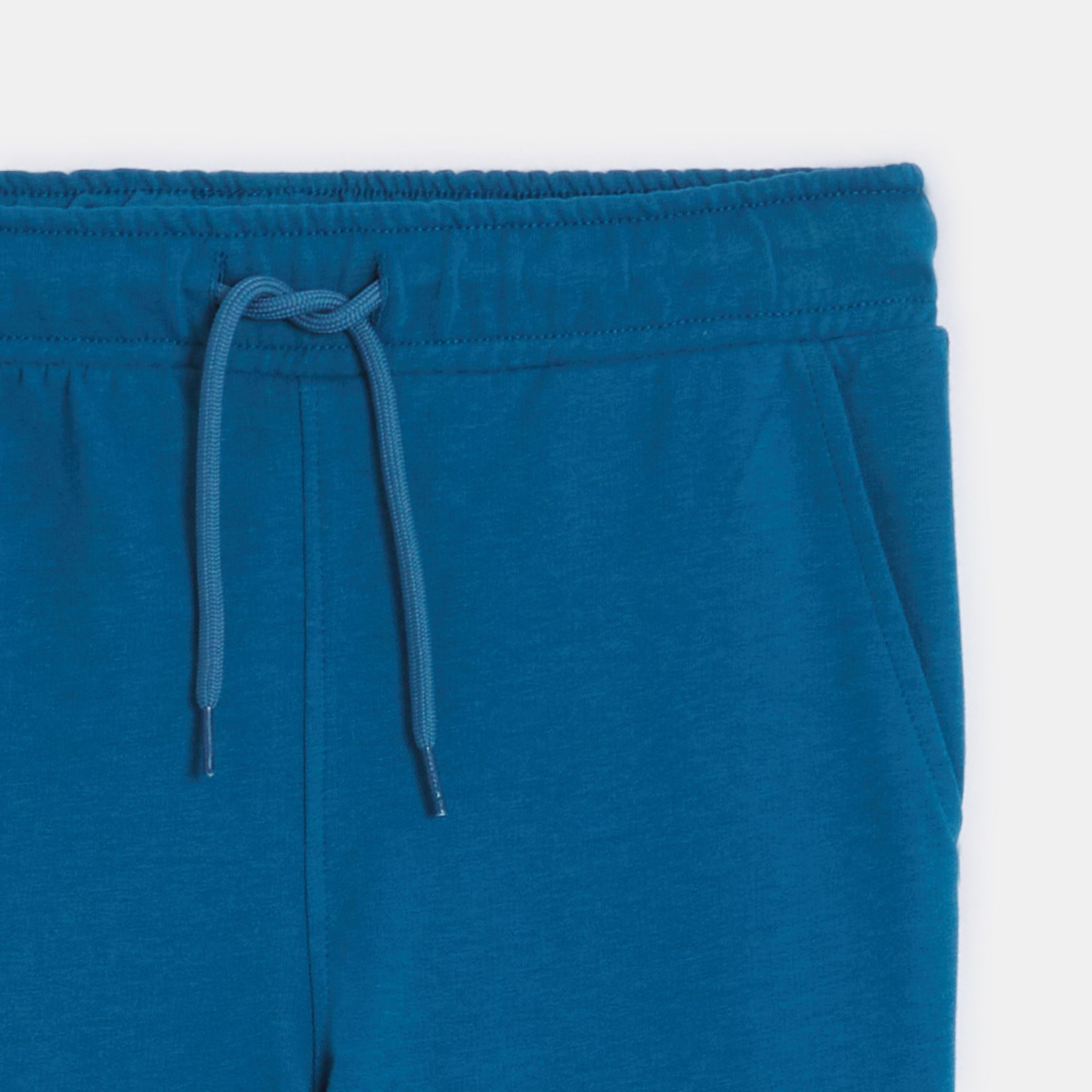 Quần jogger có dây rút