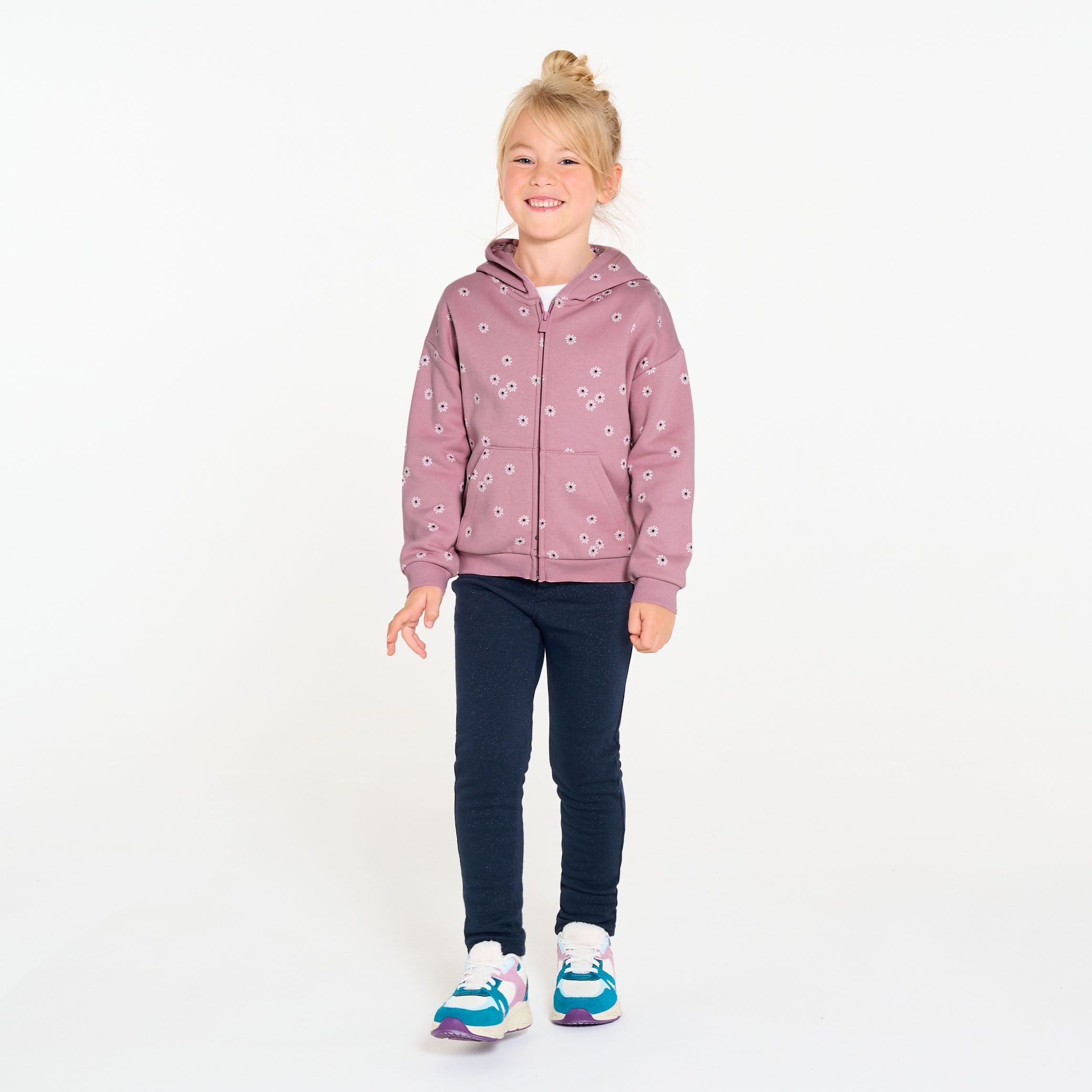 Áo hoodie họa tiết hoa