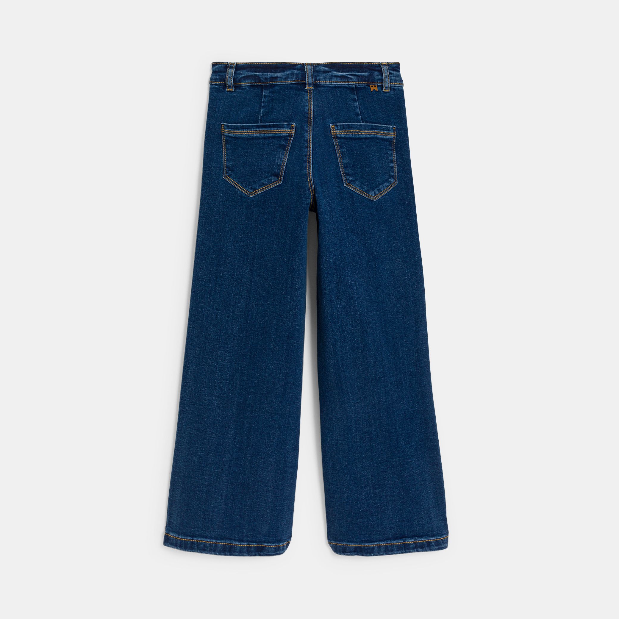 Quần jeans ống rộng