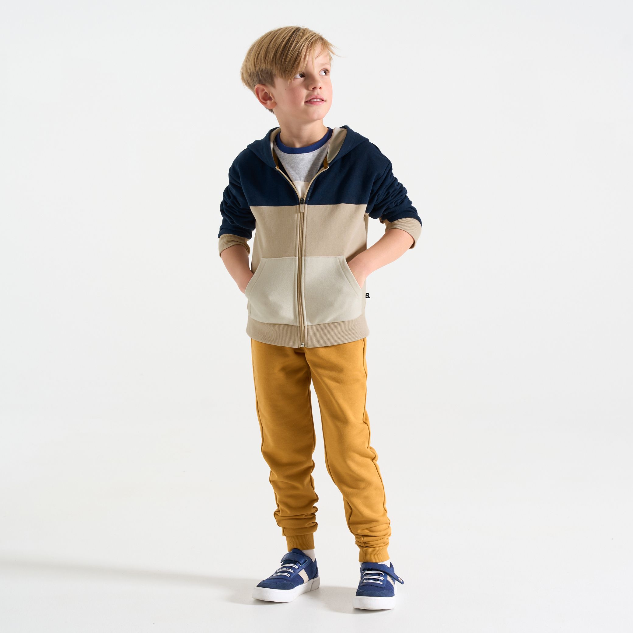 Áo hoodie colorblock