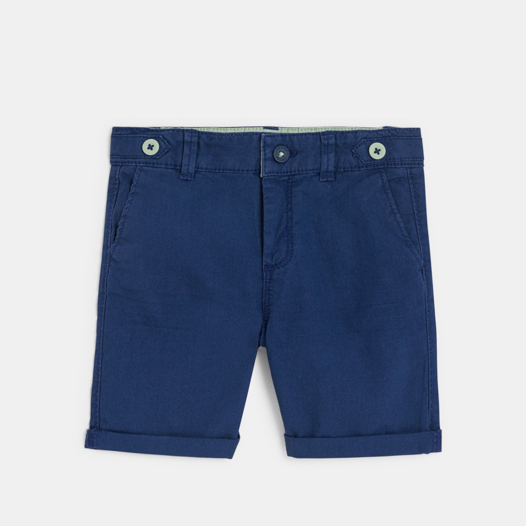 Quần short bermuda