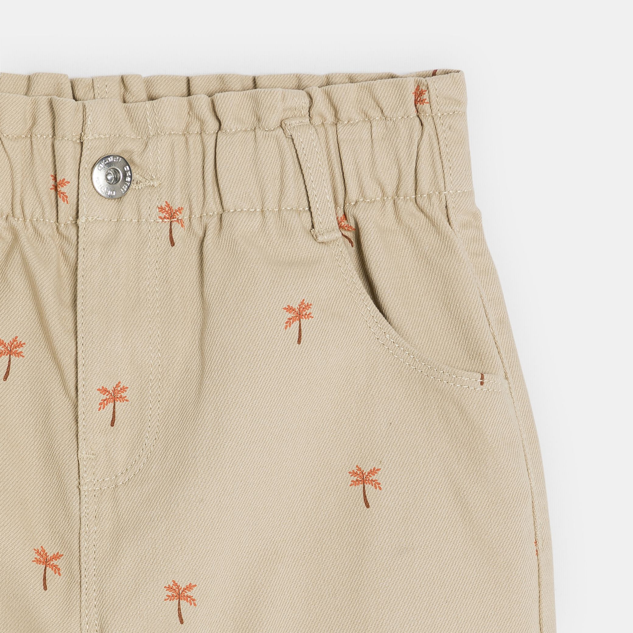 Quần short họa tiết cây cọ