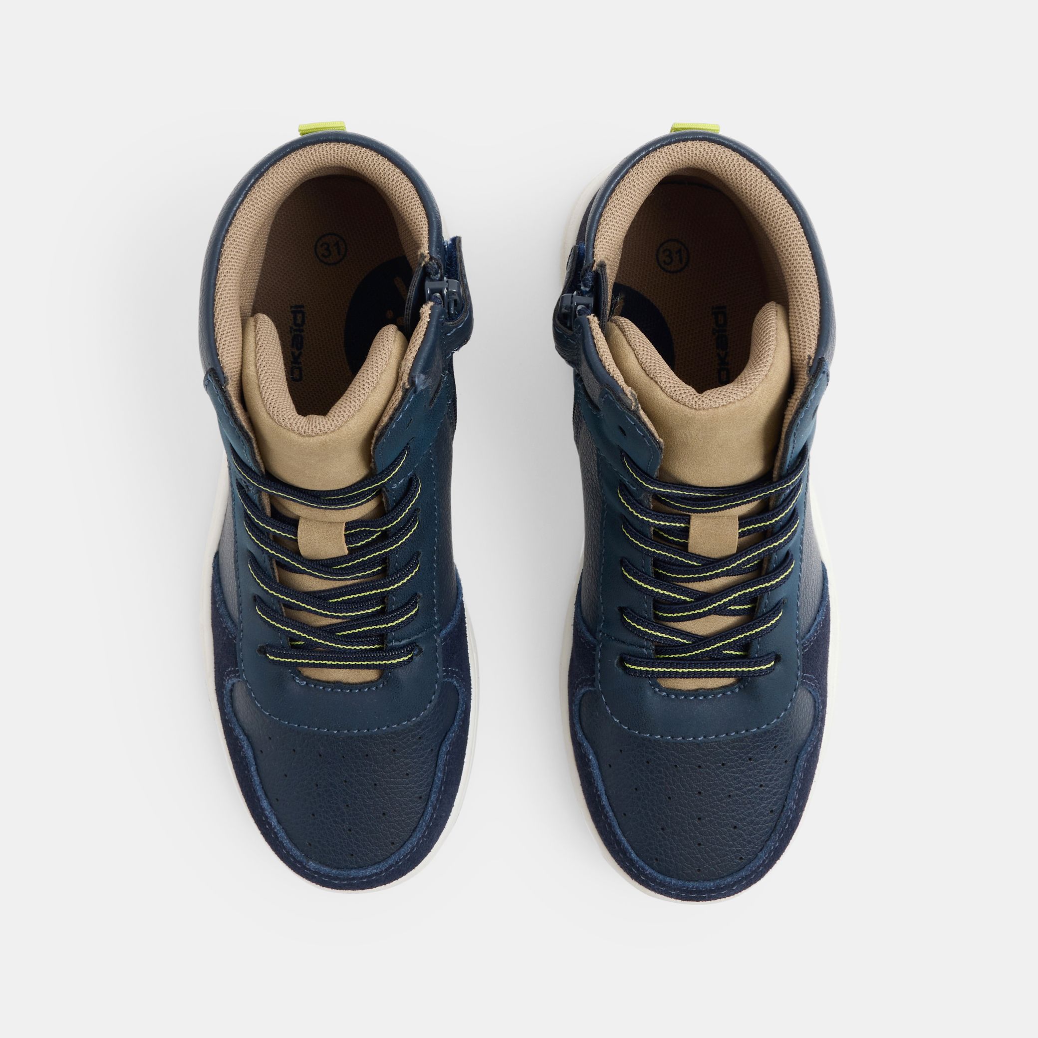 Giày sneaker cổ cao cho bé trai