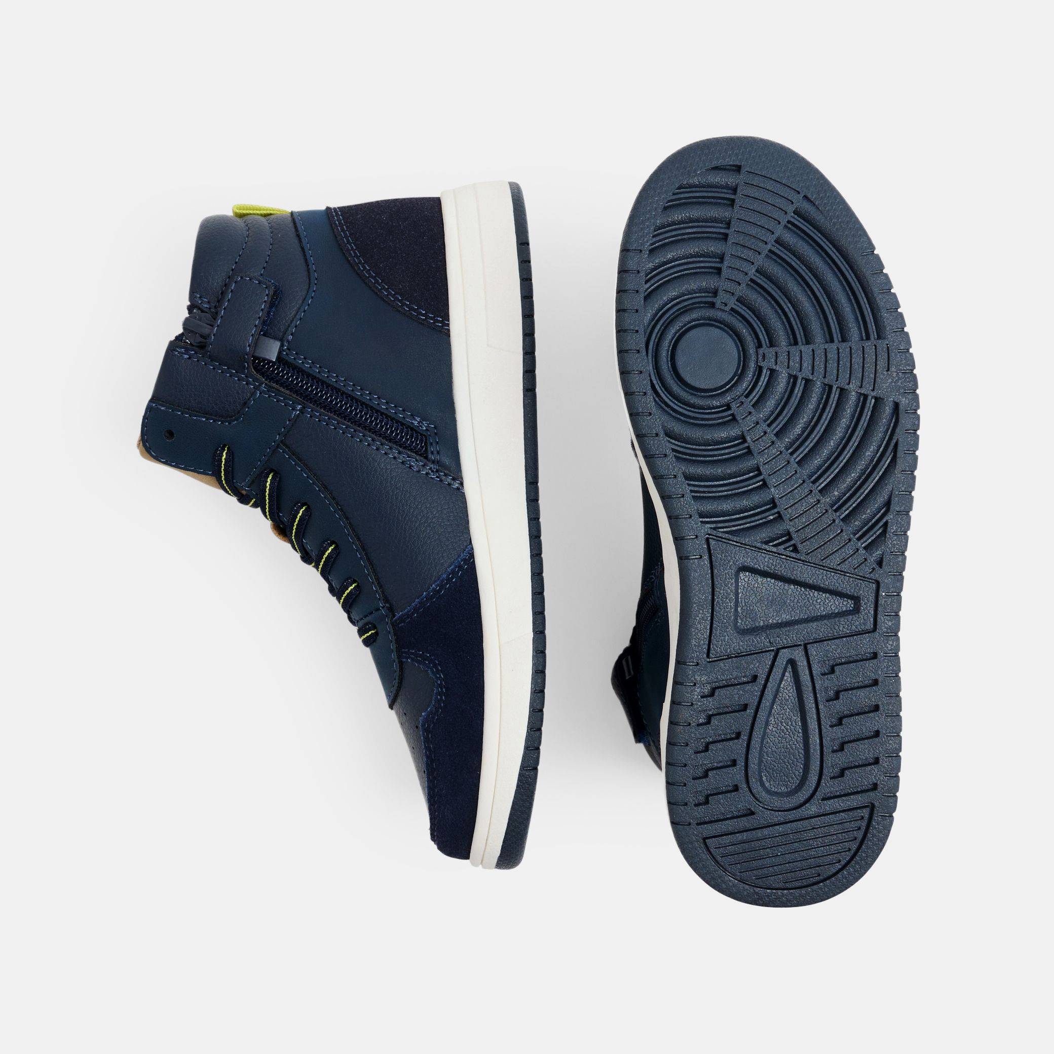 Giày sneaker cổ cao cho bé trai