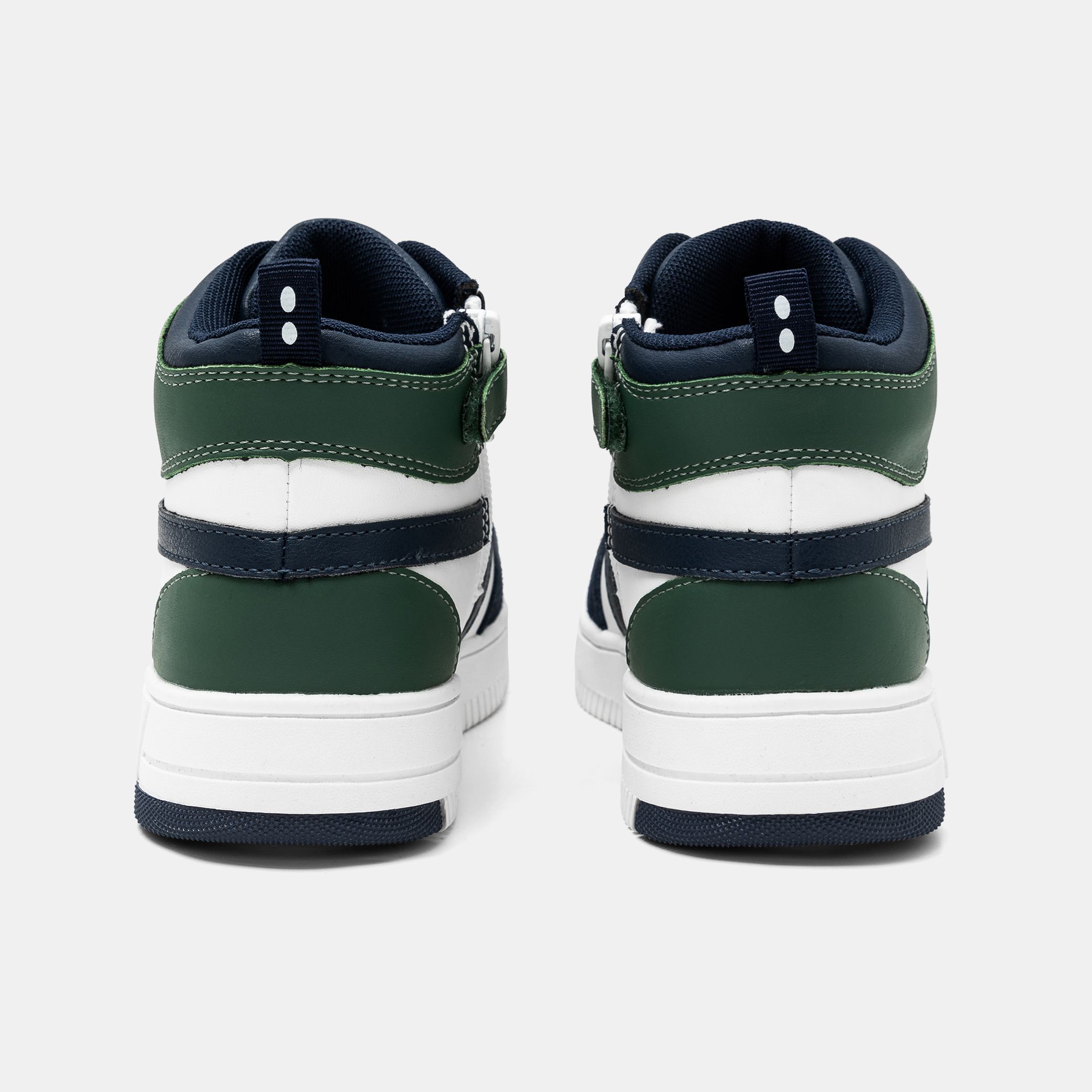 Giày sneaker xanh cao cổ