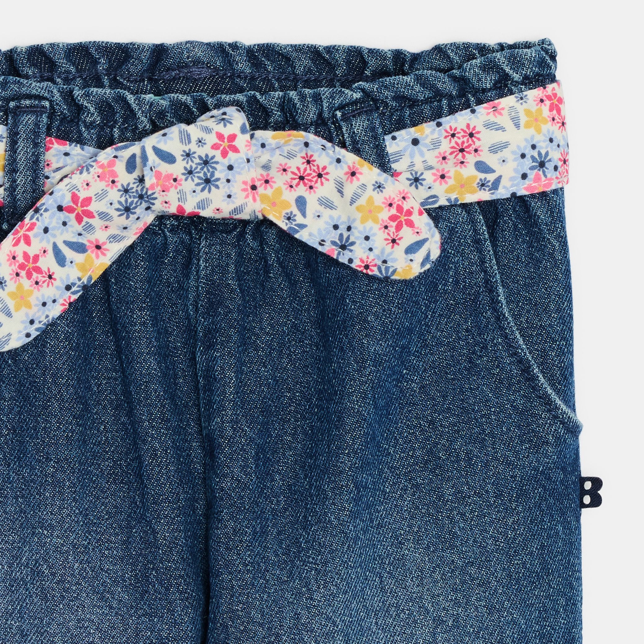 Quần denim kèm thắt lưng cho bé gái